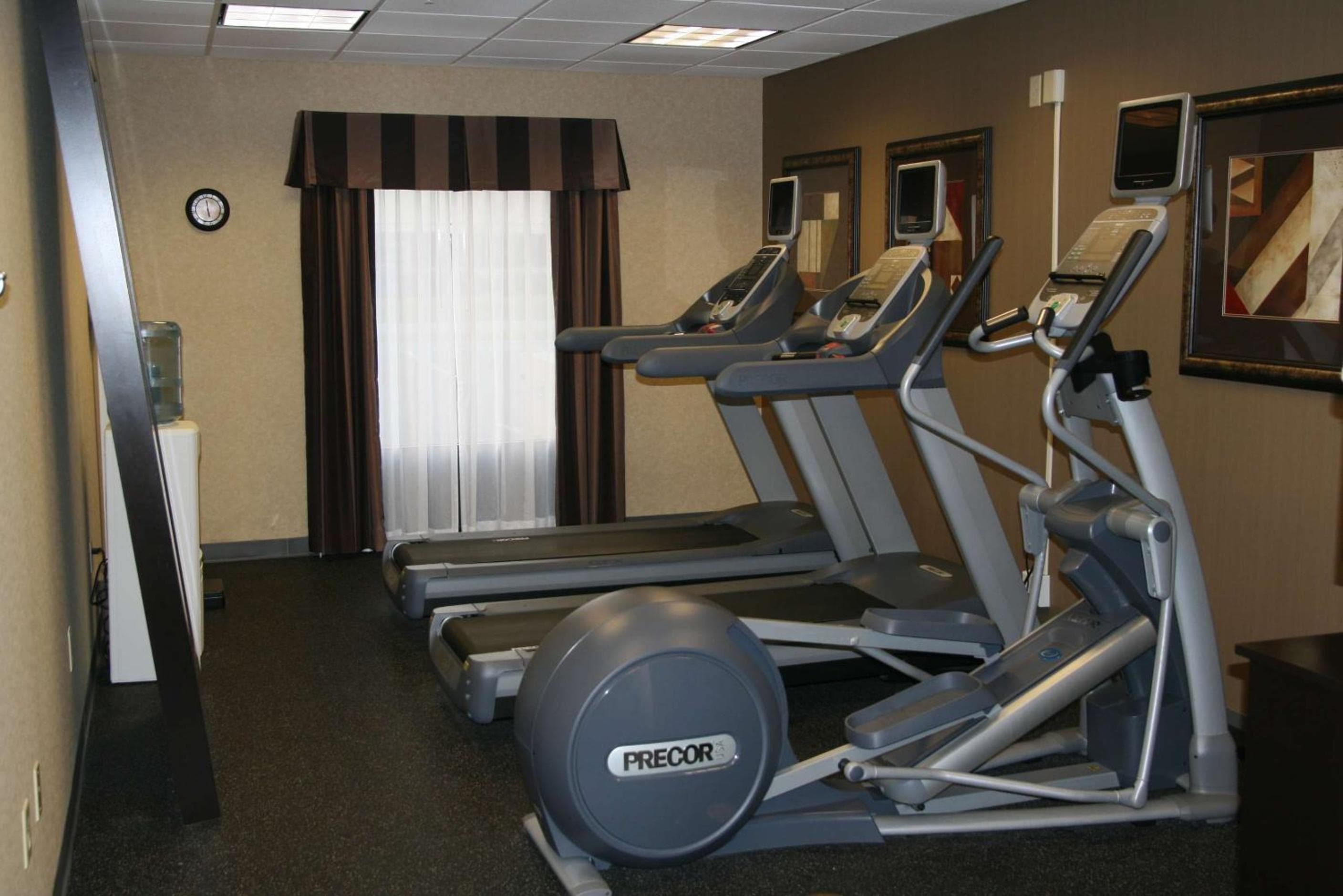 Hampton Inn & Suites Orlando-John Young Parkway/South Park — 18