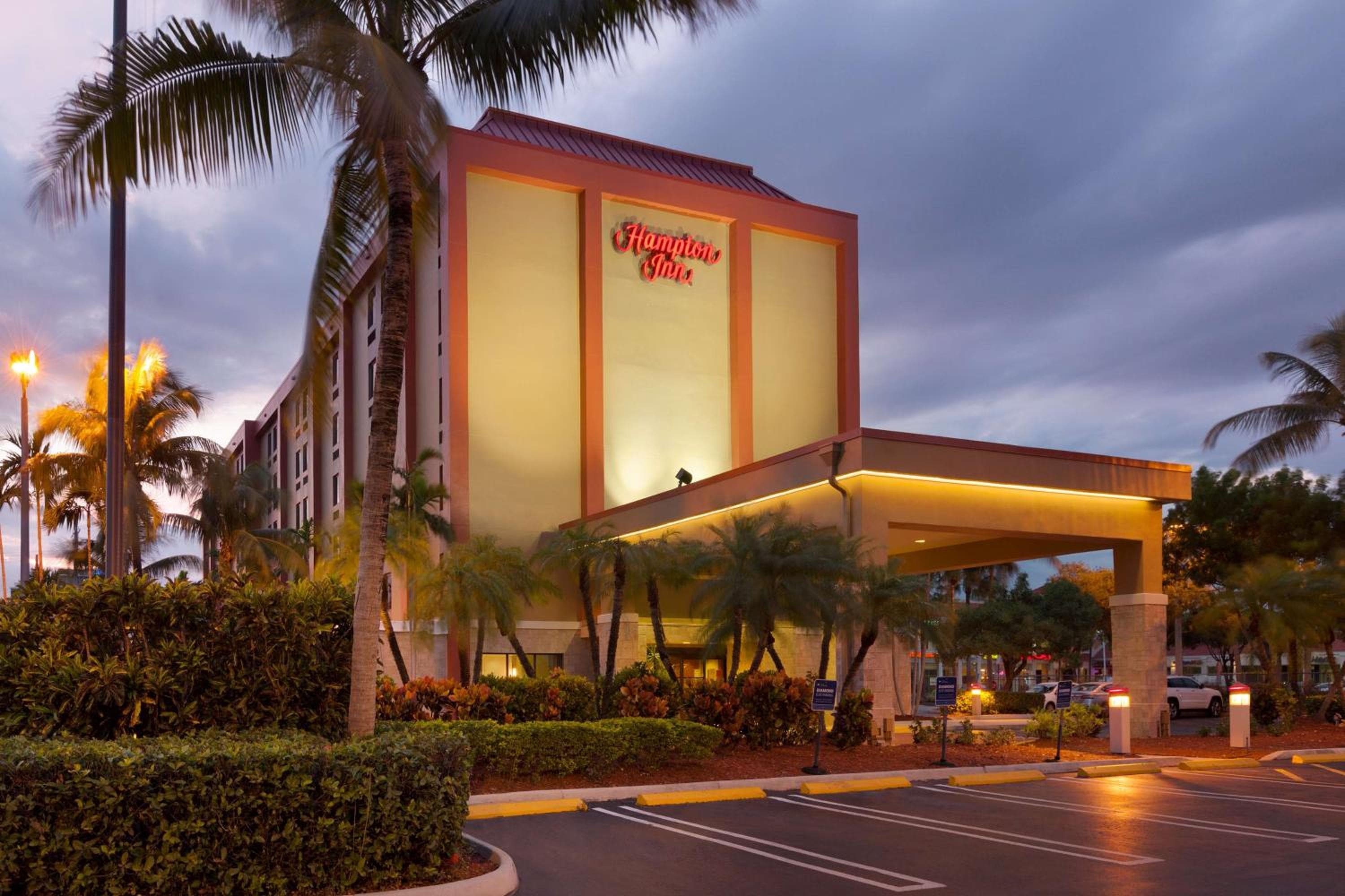 Hampton Inn Miami-Airport West — 6