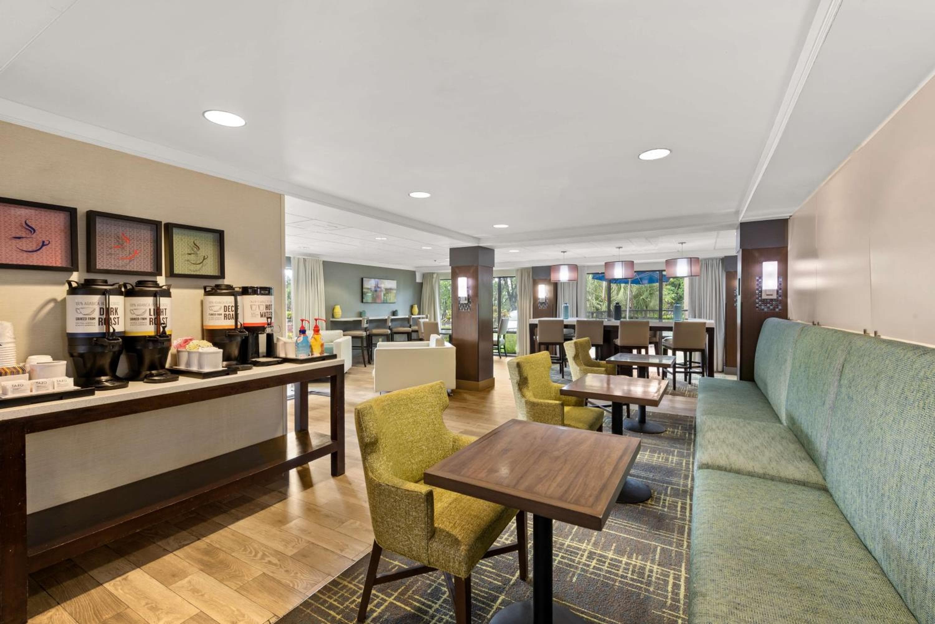 Hampton Inn Miami-Airport West — 20