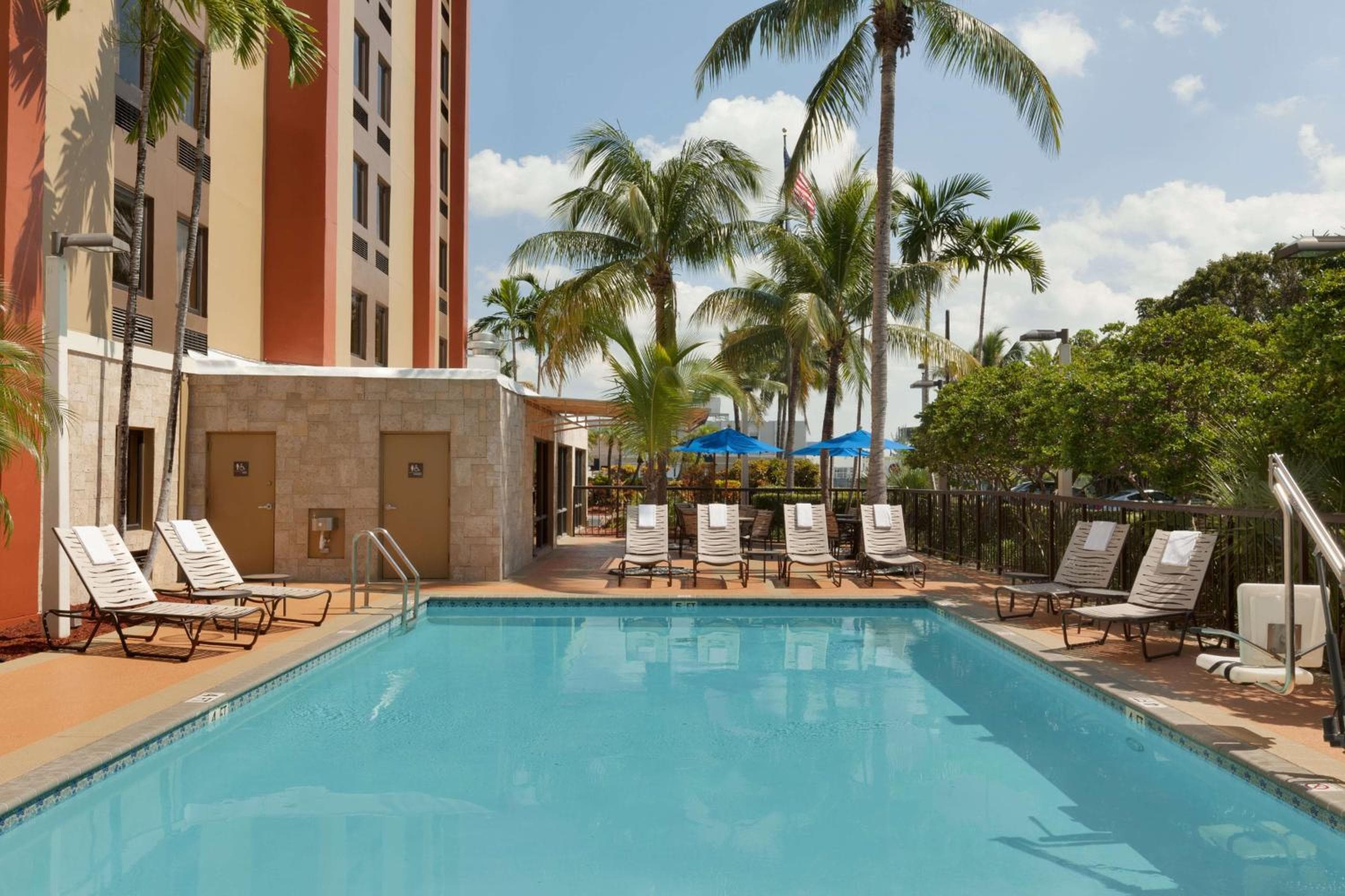 Hampton Inn Miami-Airport West — 23