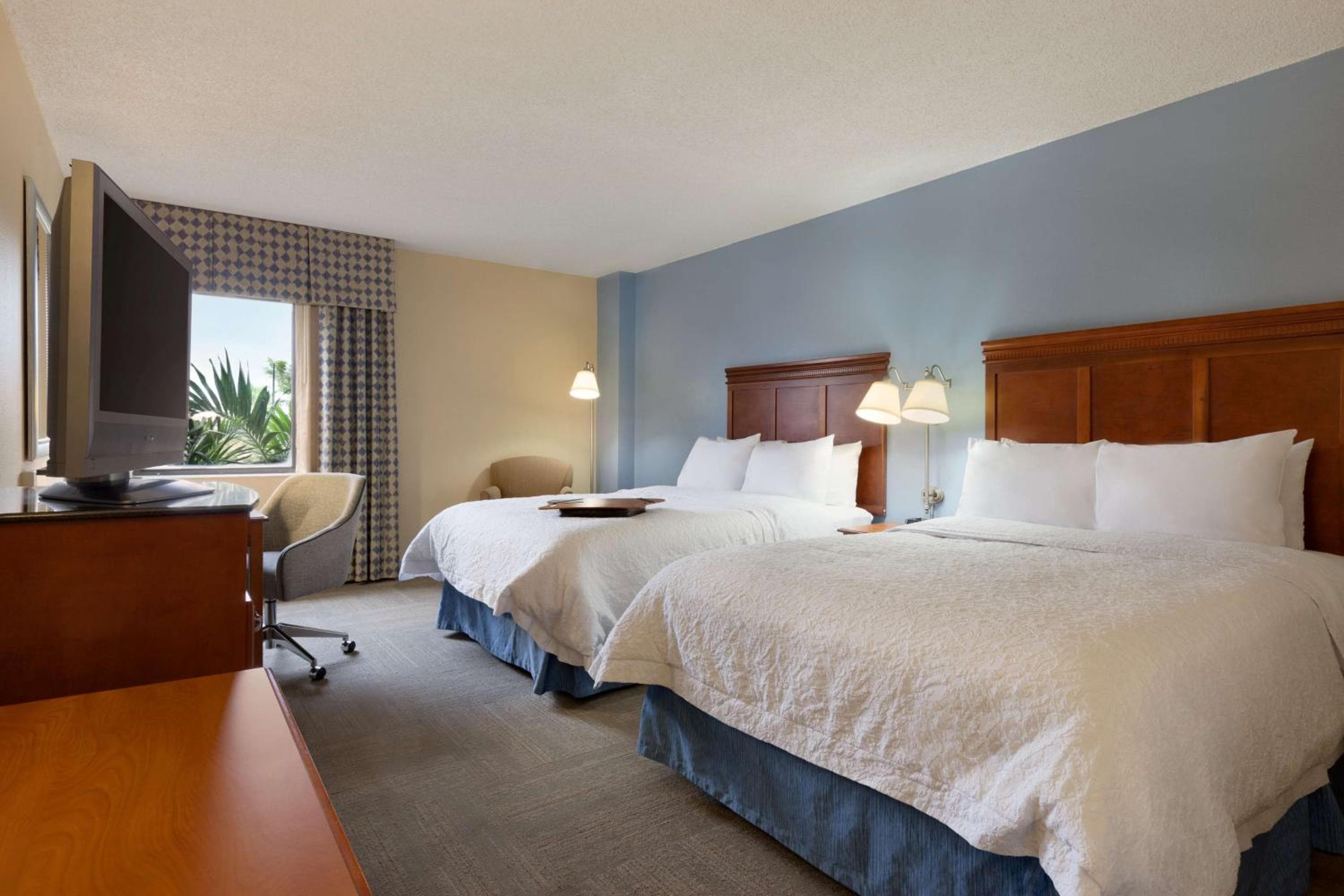 Hampton Inn Miami-Airport West — 28