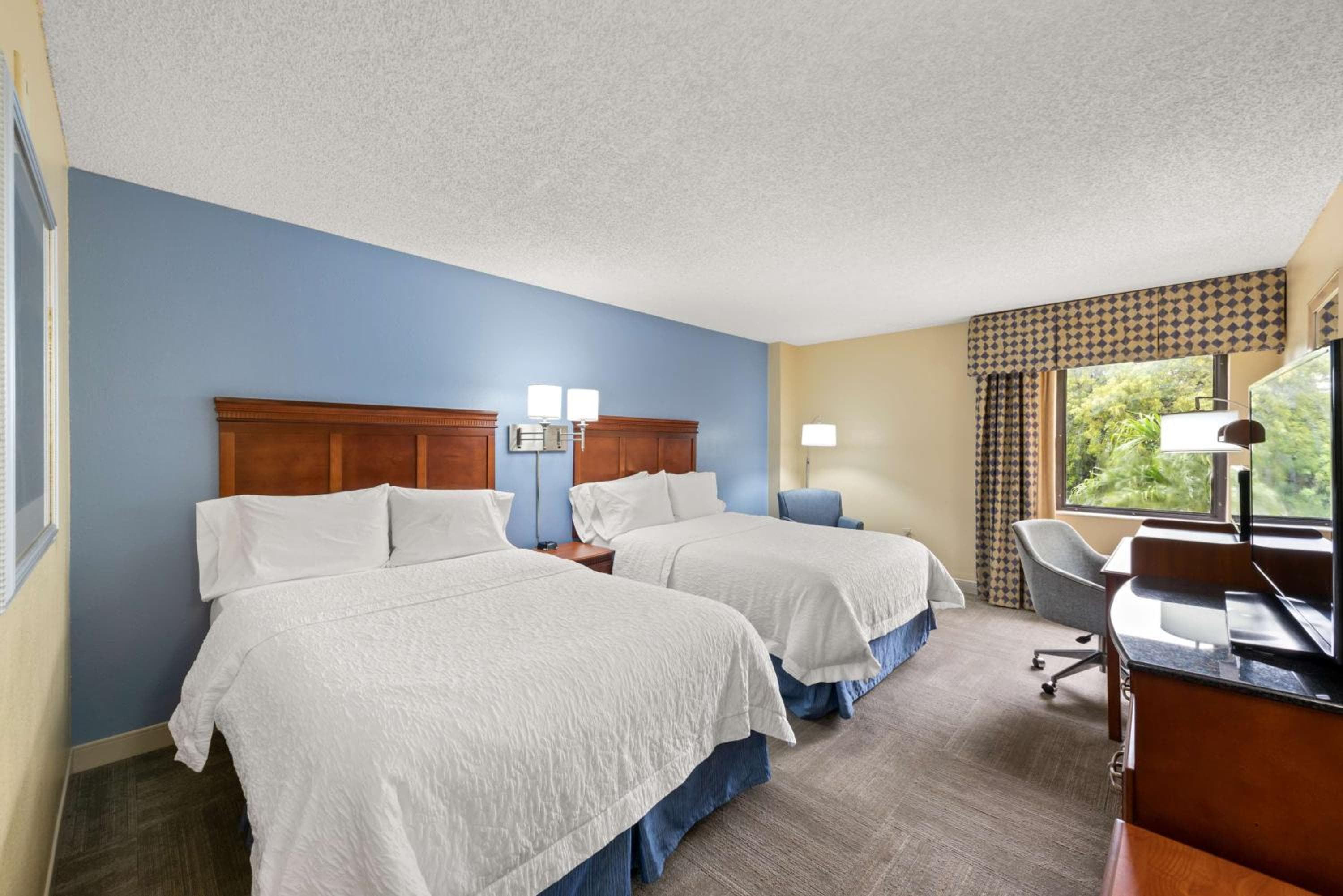 Hampton Inn Miami-Airport West — 18