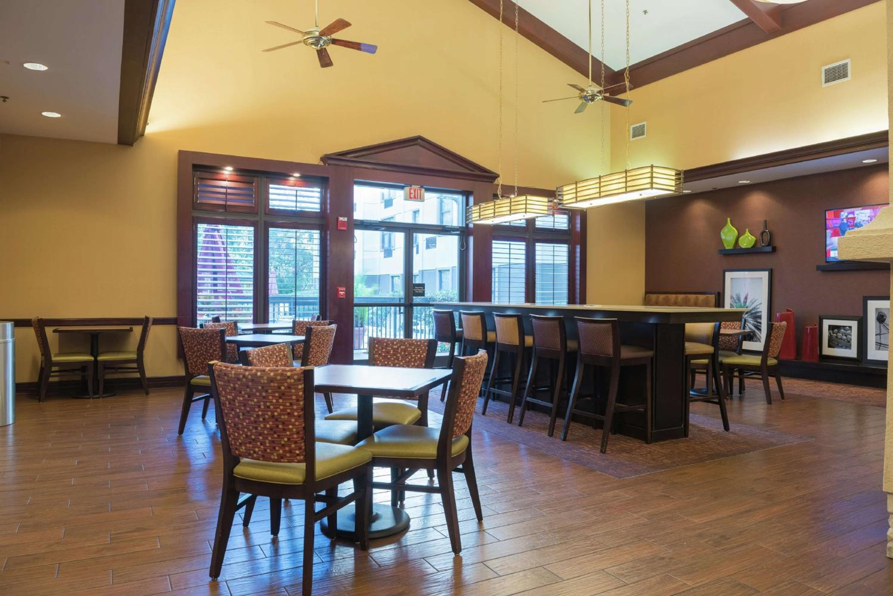 Hampton Inn & Suites Tampa-Nord — 8