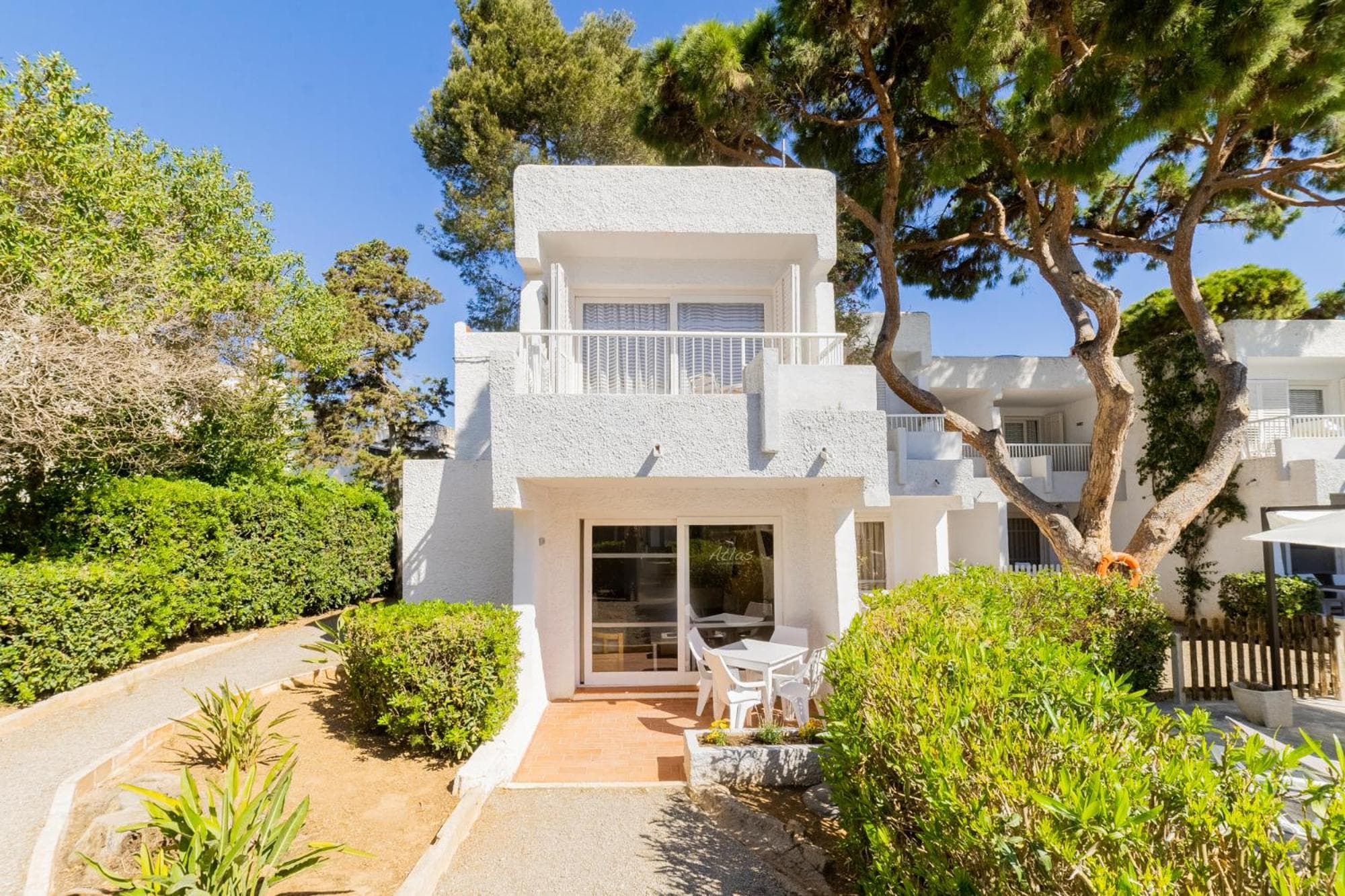 Apartamentos Atlas Ibiza — 9