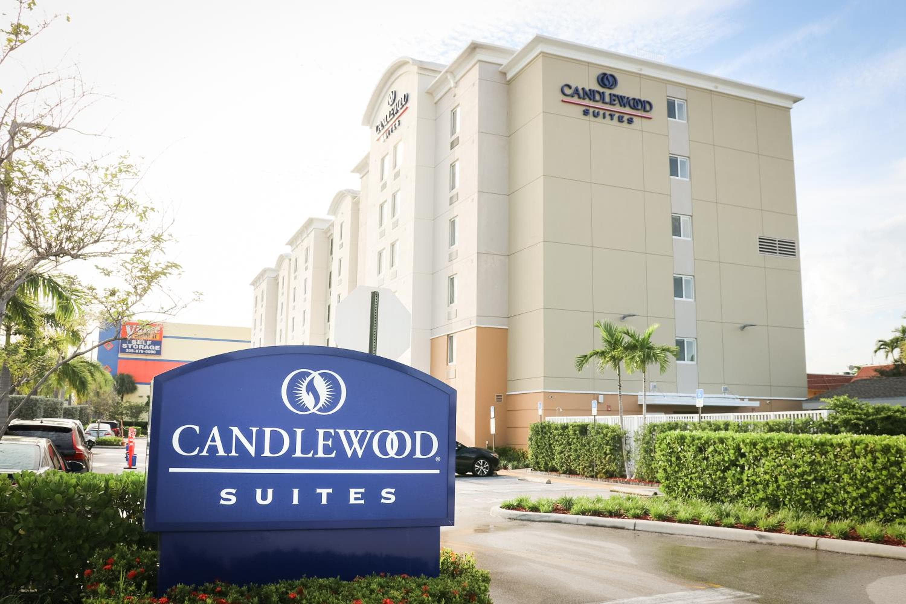 Candlewood Suites Miami Intl Airport - 36th St, un hotel IHG — 4