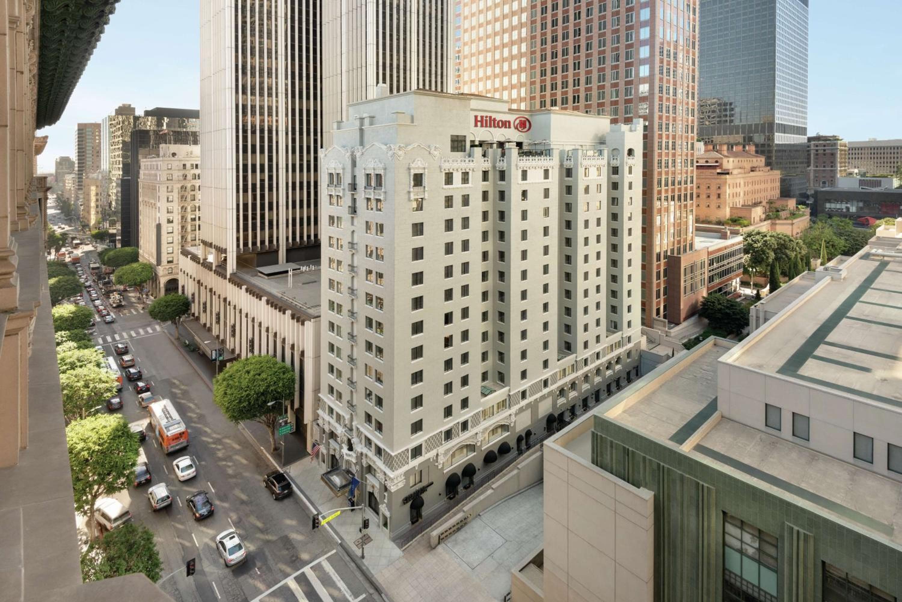 Hilton Checkers Los Angeles — 17