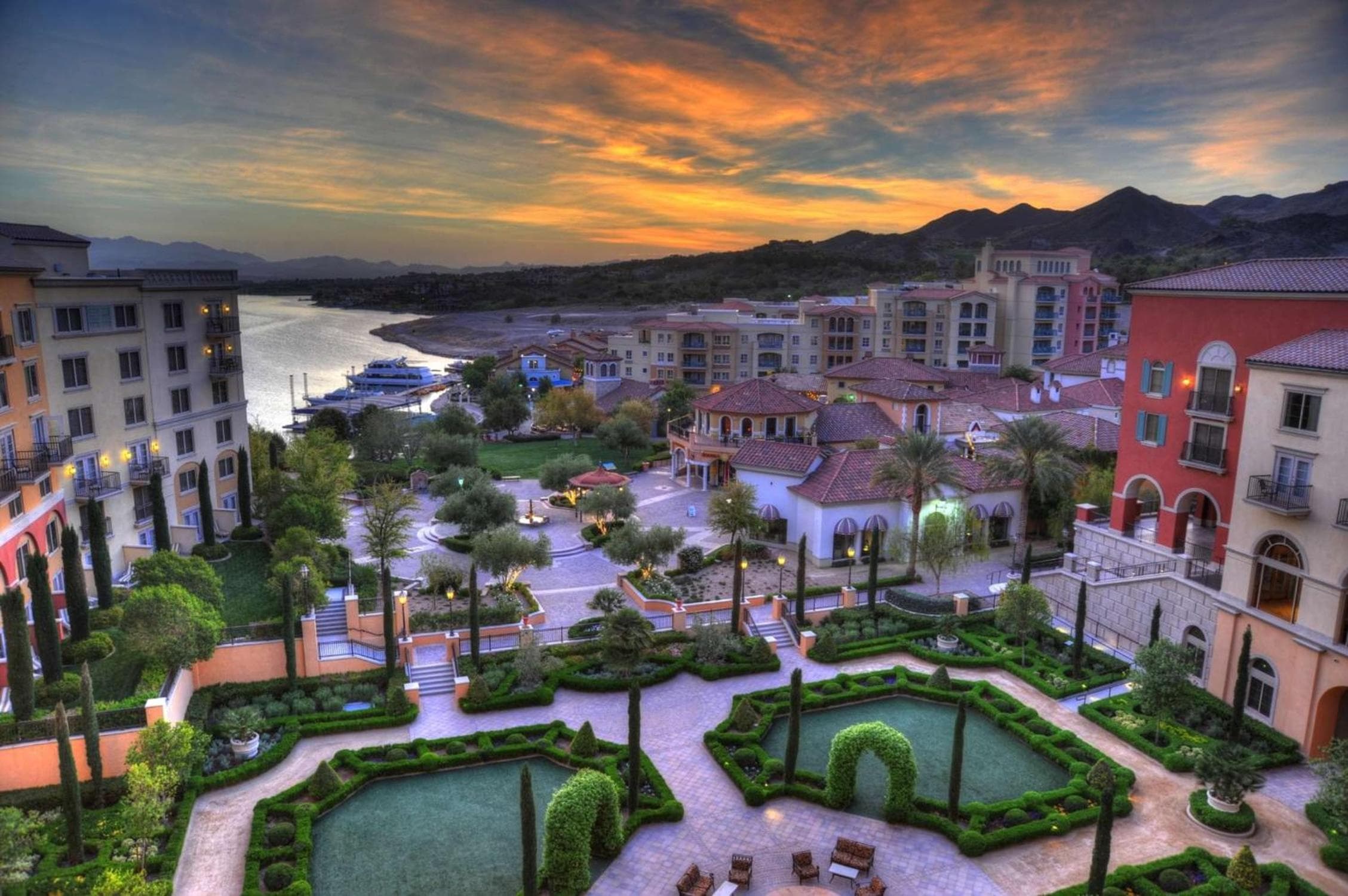 Hilton Lake Las Vegas Resort & Spa — 10