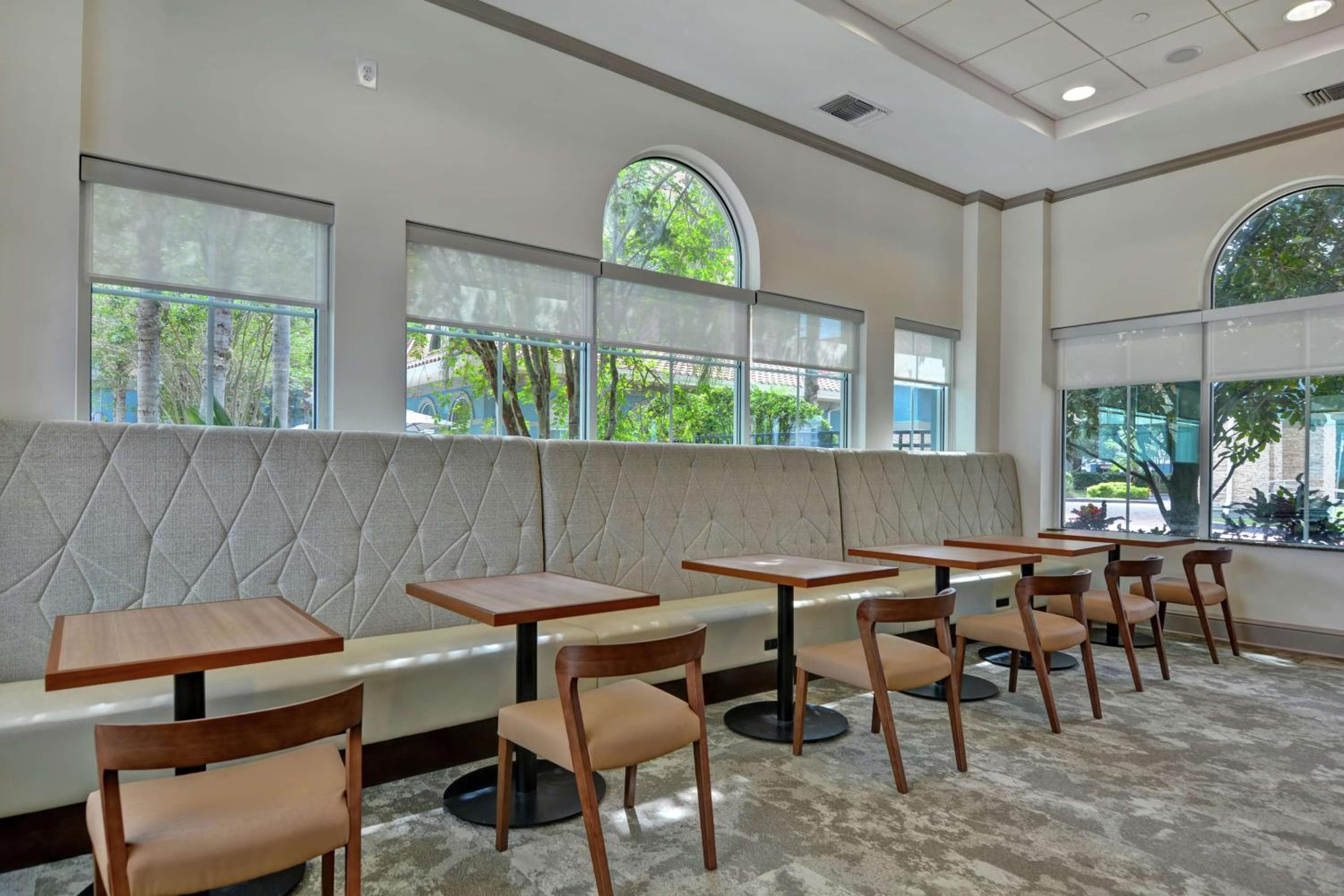 Hilton Garden Inn Orlando Lake Buena Vista — 12