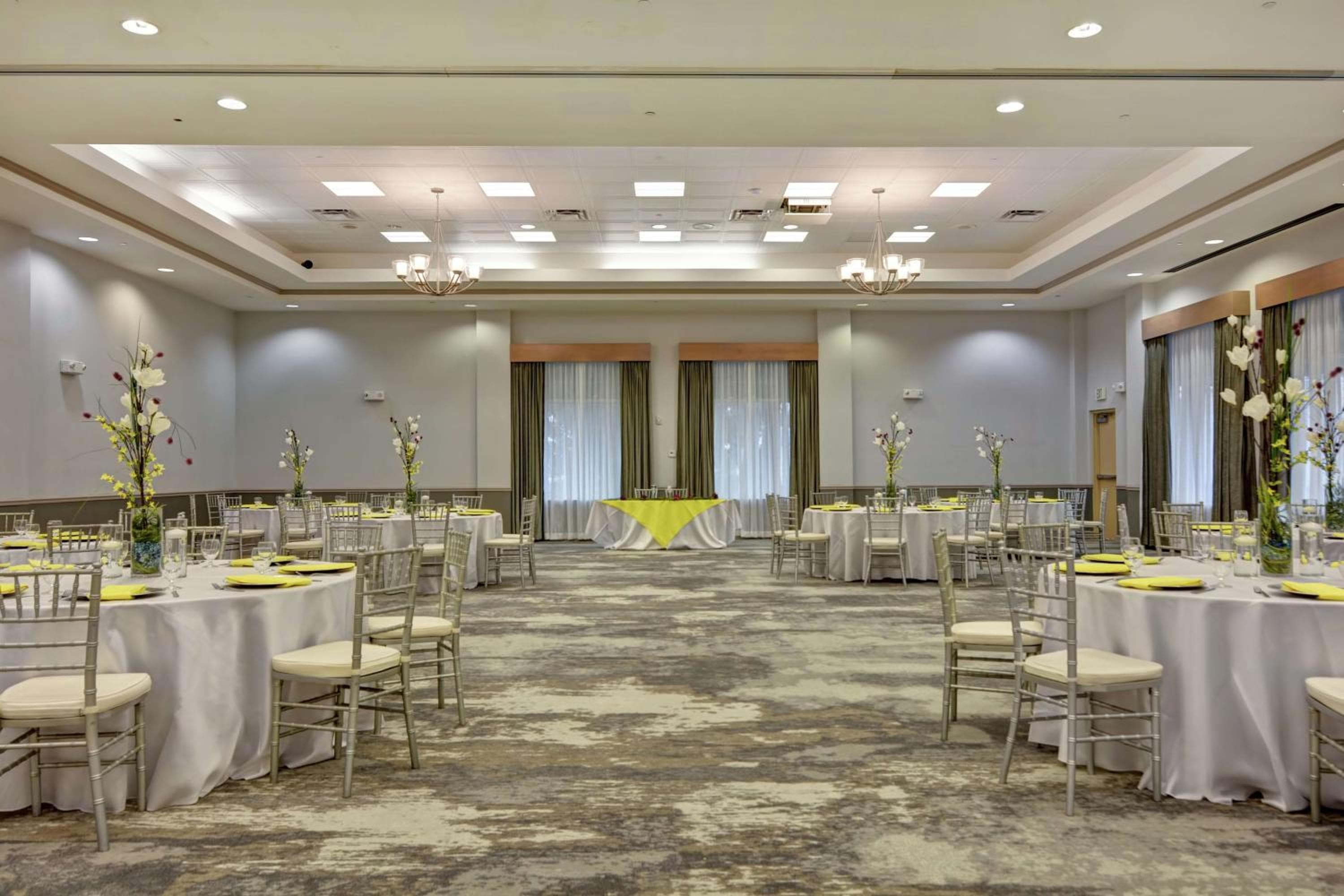 Hilton Garden Inn Orlando Lake Buena Vista — 7