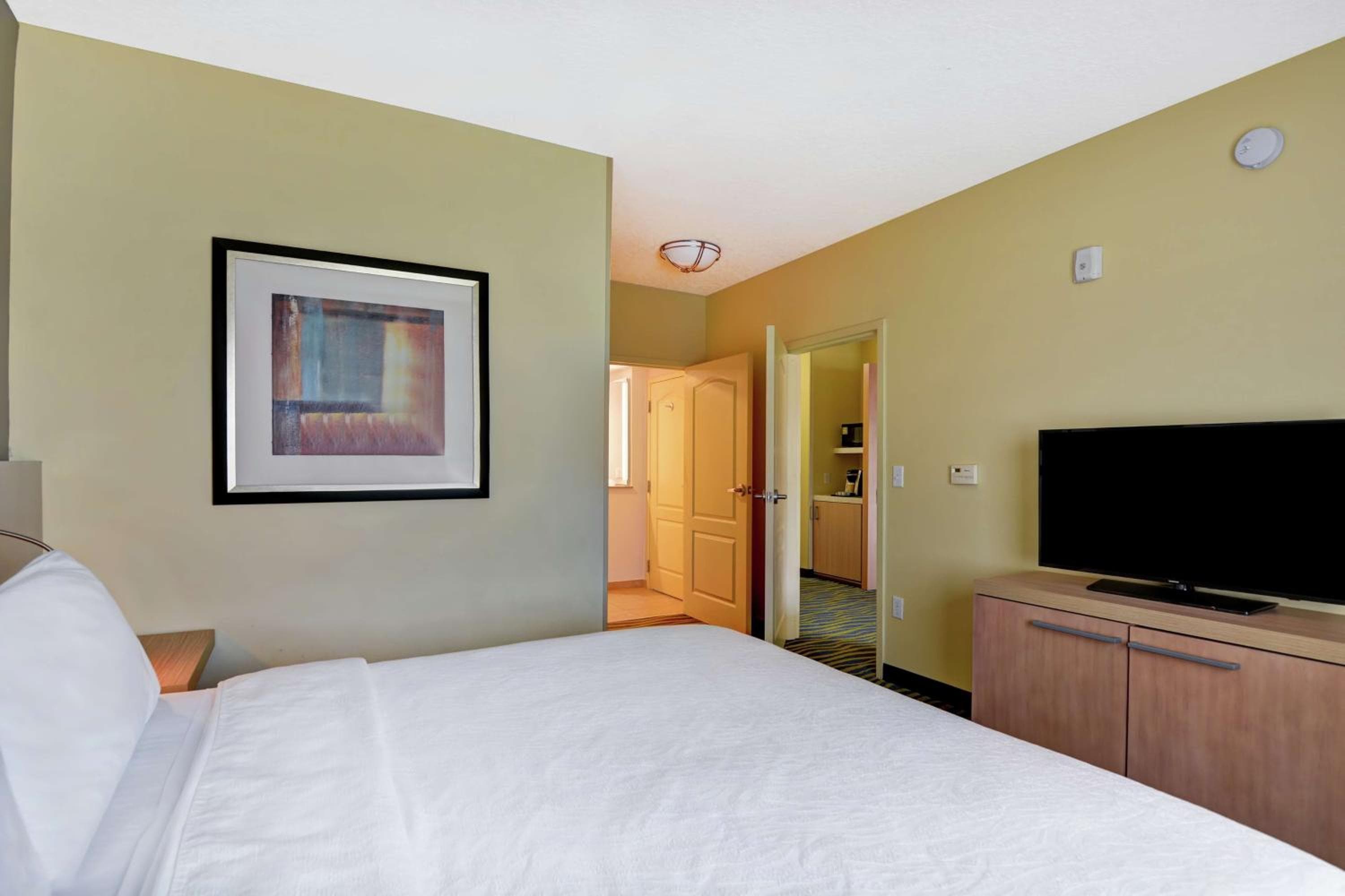 Hilton Garden Inn Orlando Lake Buena Vista — 6