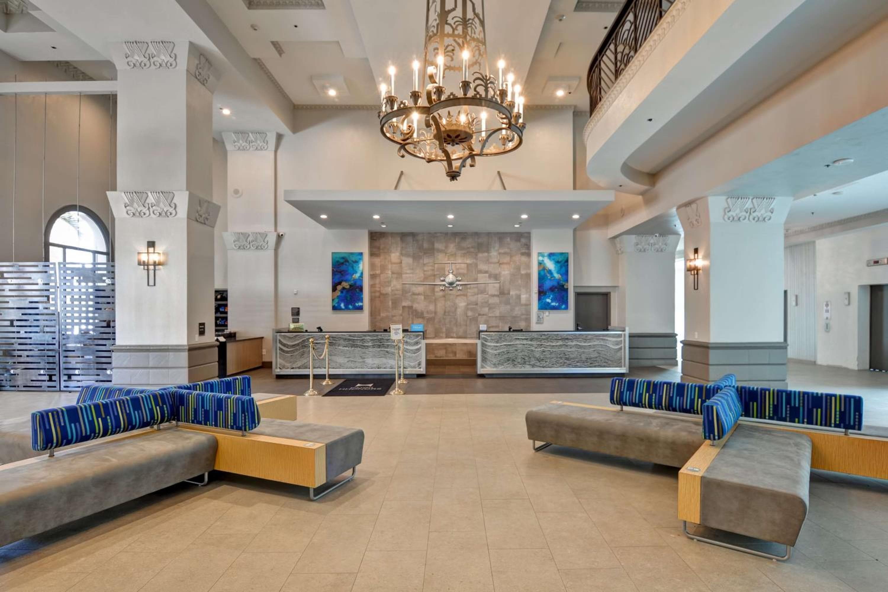 Embassy Suites by Hilton Miami International Airport — 12