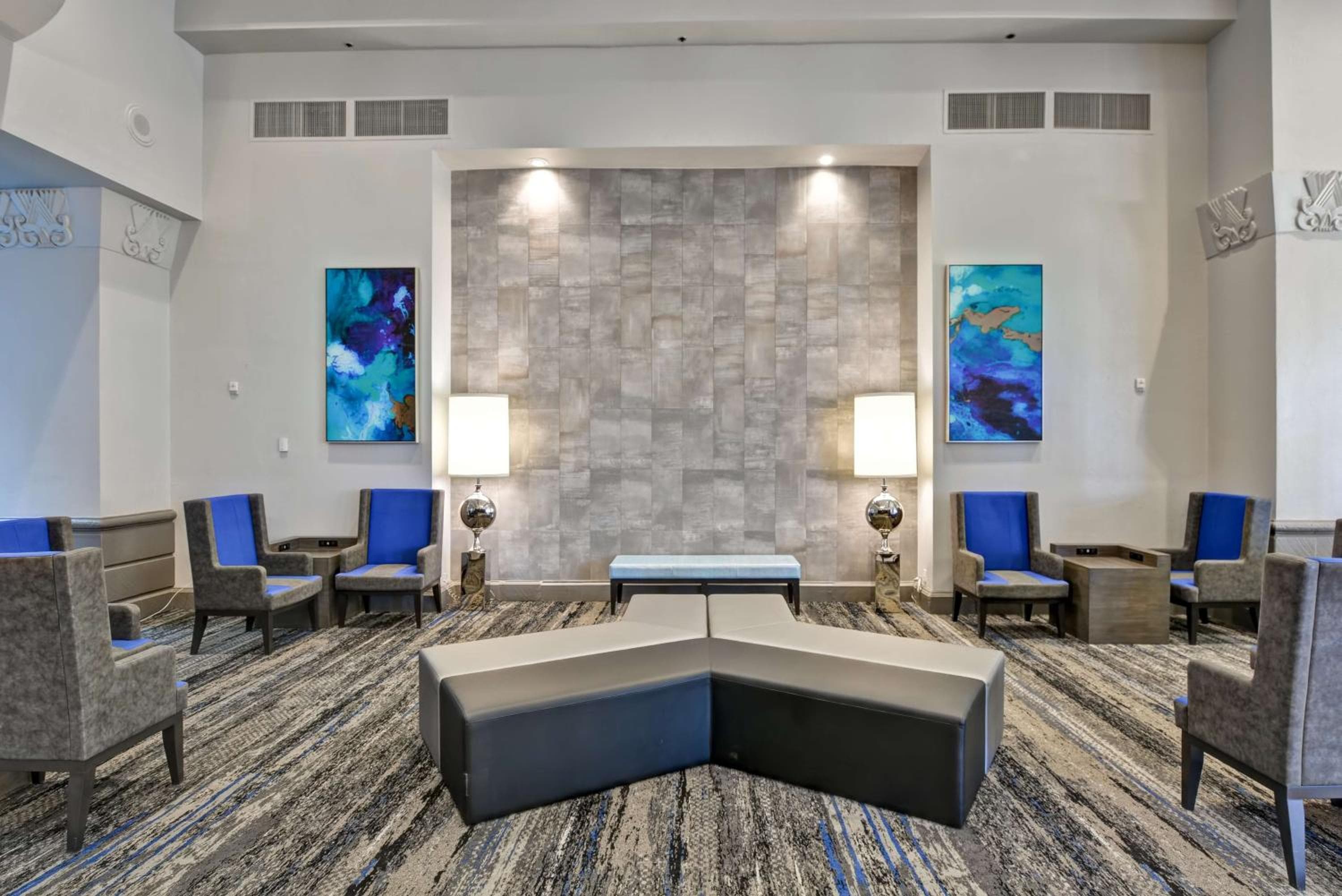 Embassy Suites by Hilton Miami International Airport — 13