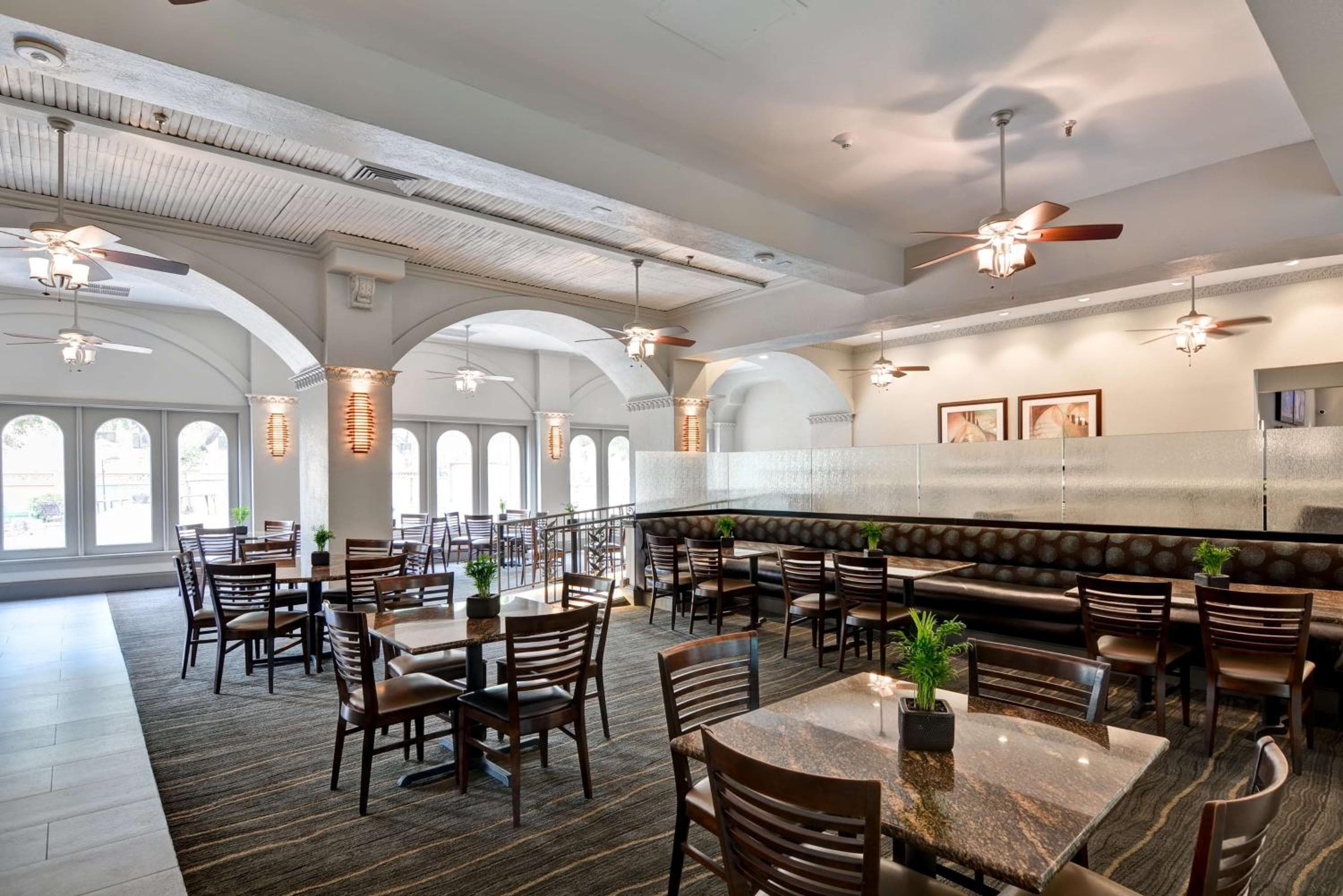 Embassy Suites by Hilton Miami International Airport — 22
