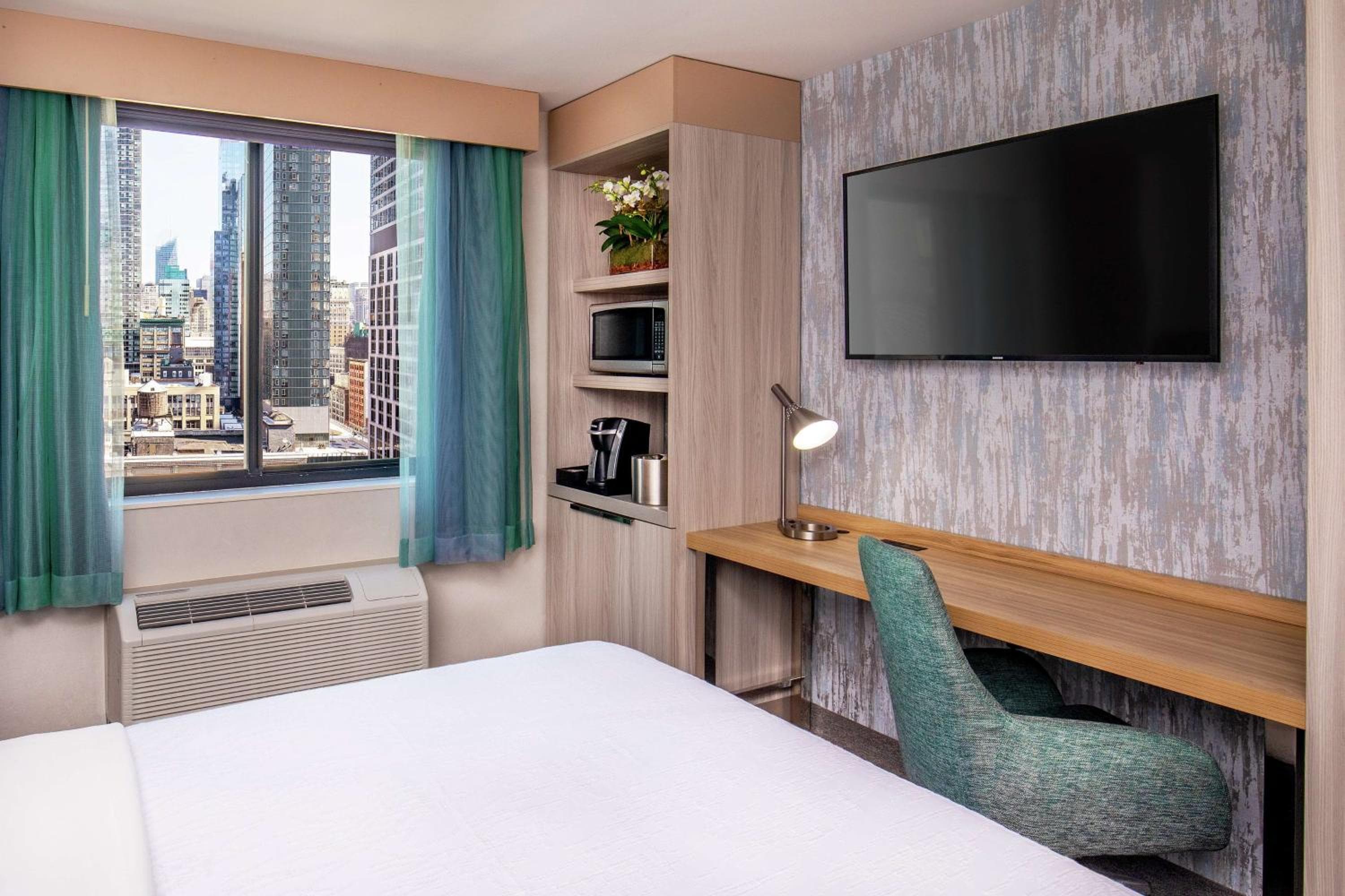 Hilton Garden Inn New York/Manhattan-Chelsea — 14