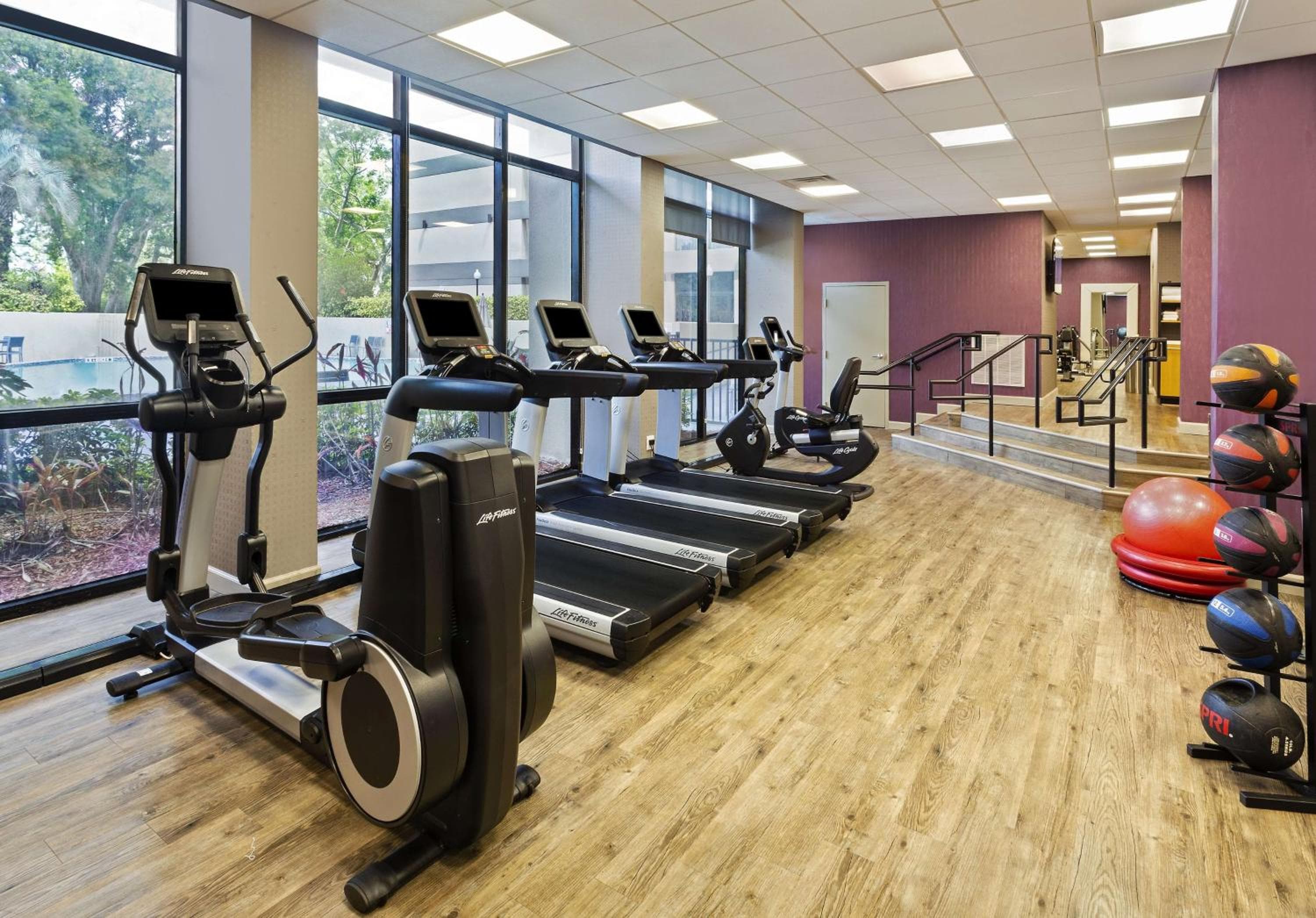 DoubleTree by Hilton Orlando East - UCF Area — 15