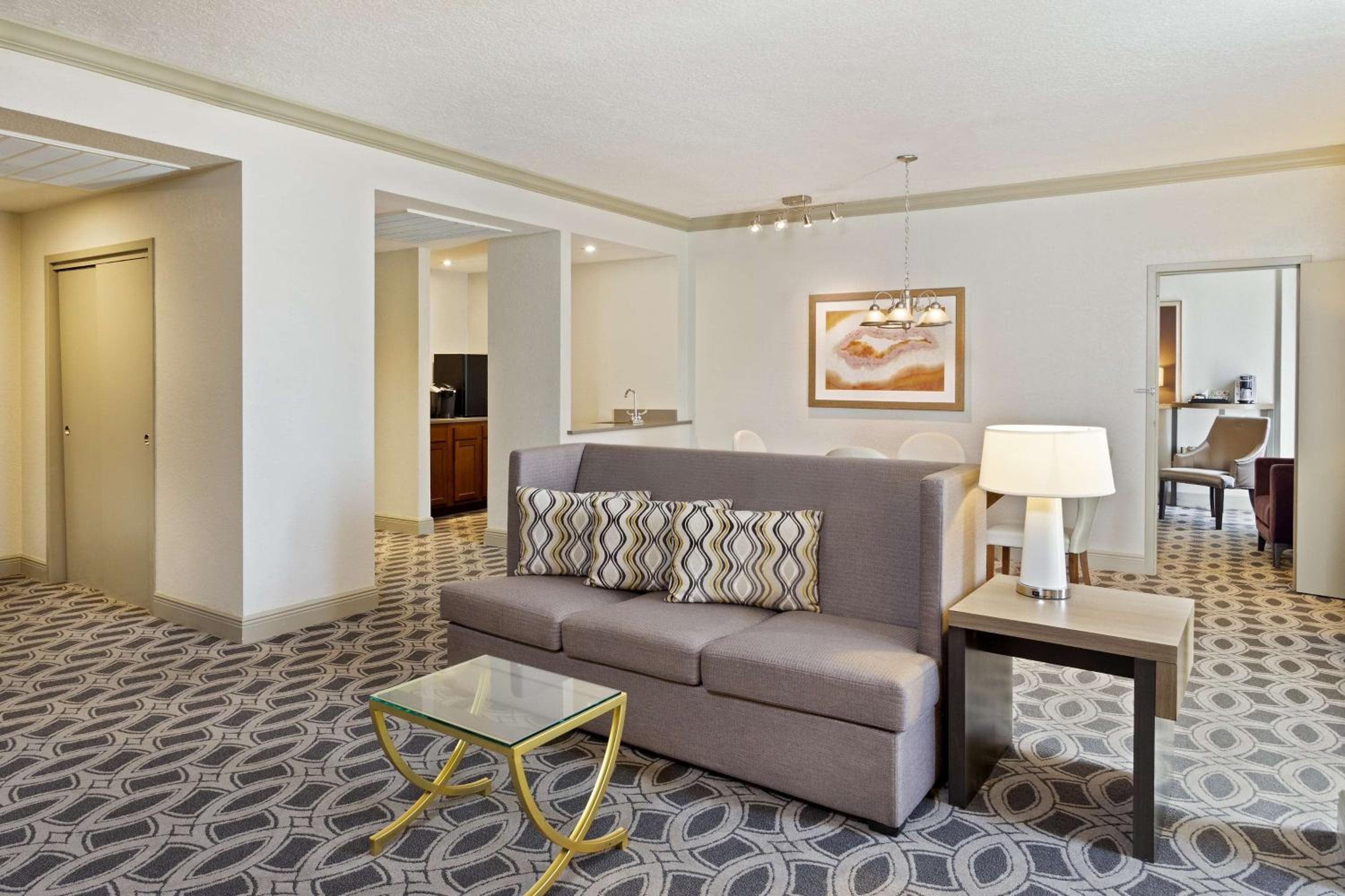 DoubleTree by Hilton Orlando East - UCF Area — 18