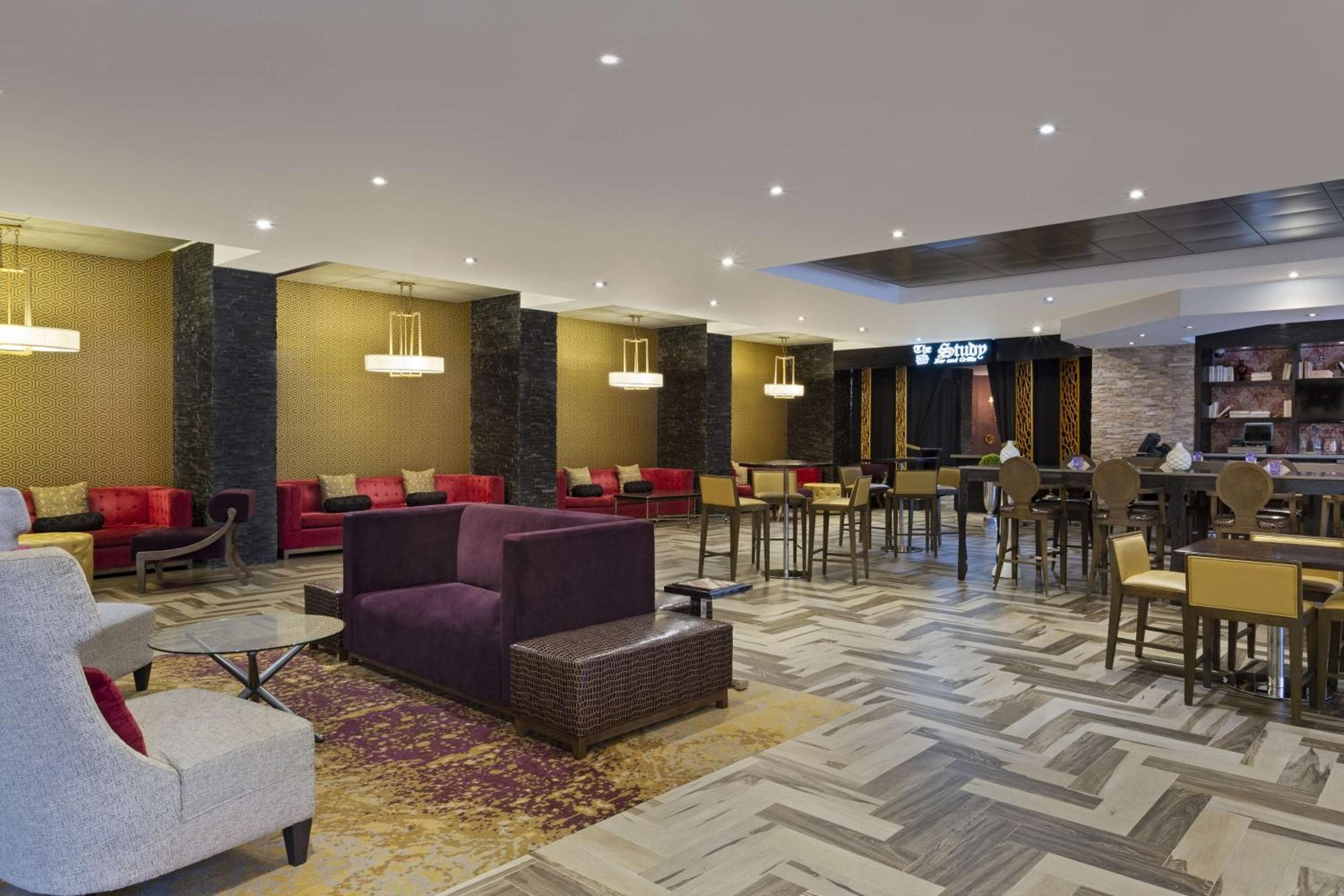 DoubleTree by Hilton Orlando East - UCF Area — 27