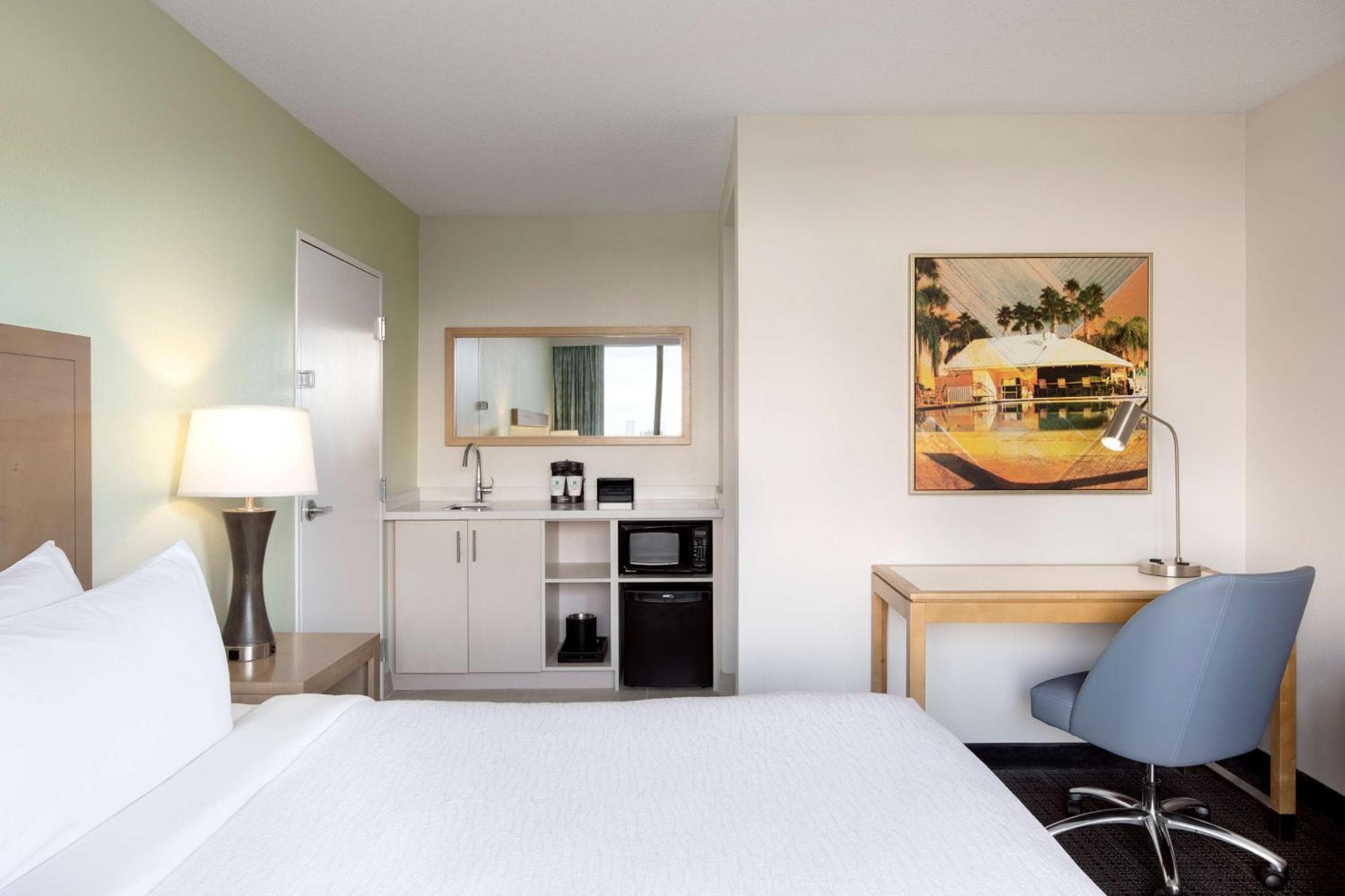 Embassy Suites by Hilton Tampa Airport Westshore — 27
