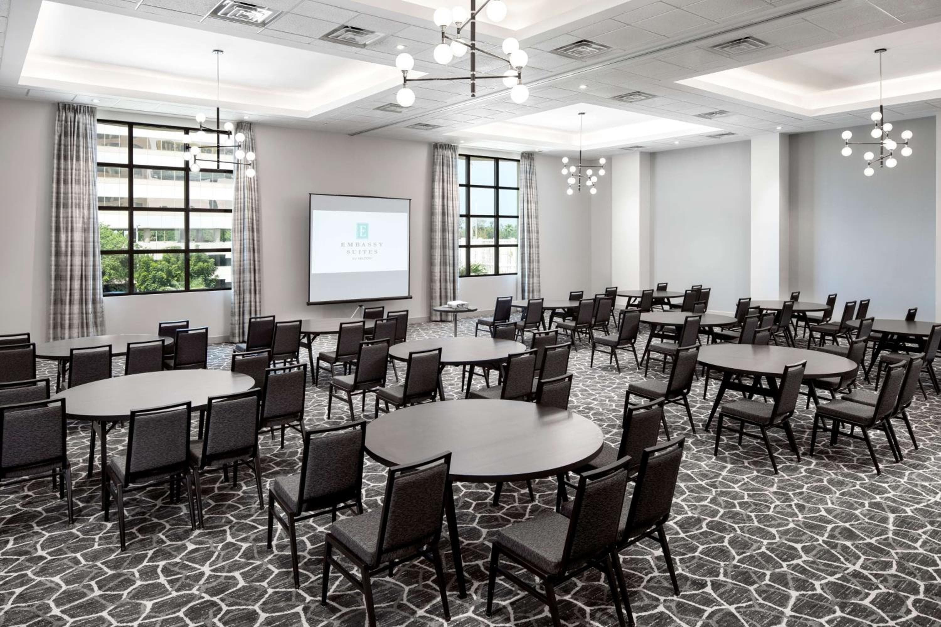 Embassy Suites by Hilton Tampa Airport Westshore — 15