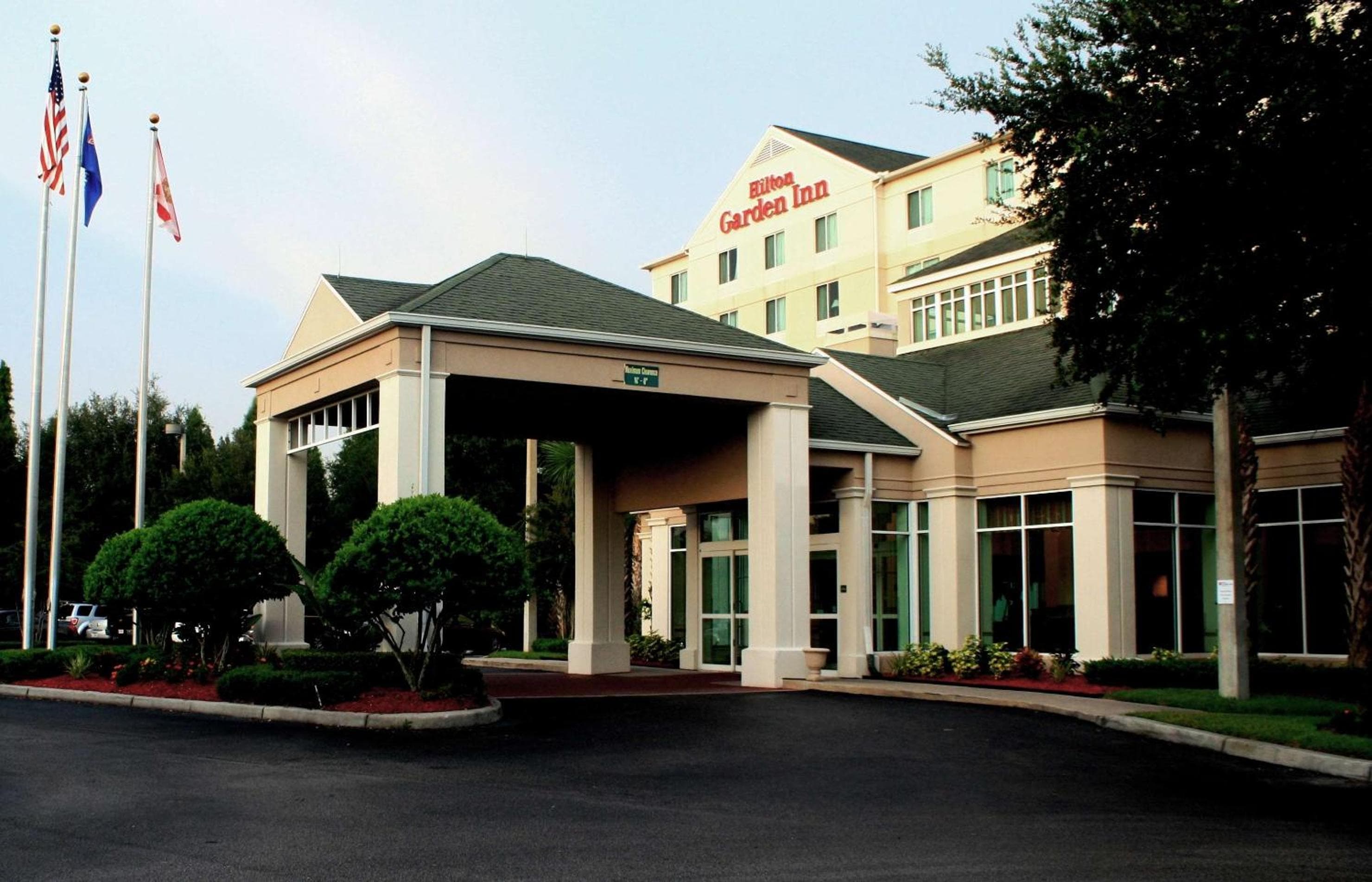 Hilton Garden Inn Tampa North — 11