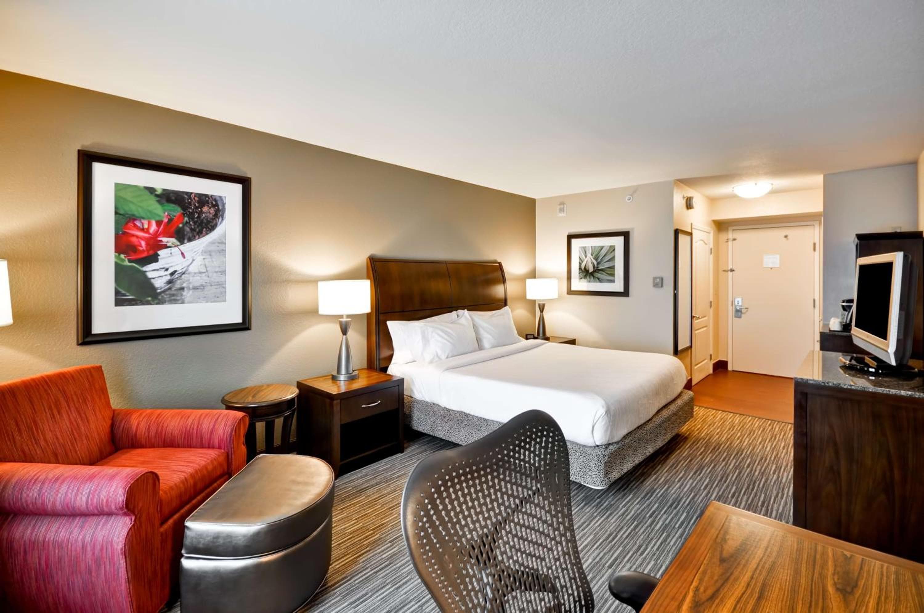 Hilton Garden Inn Tampa North — 8