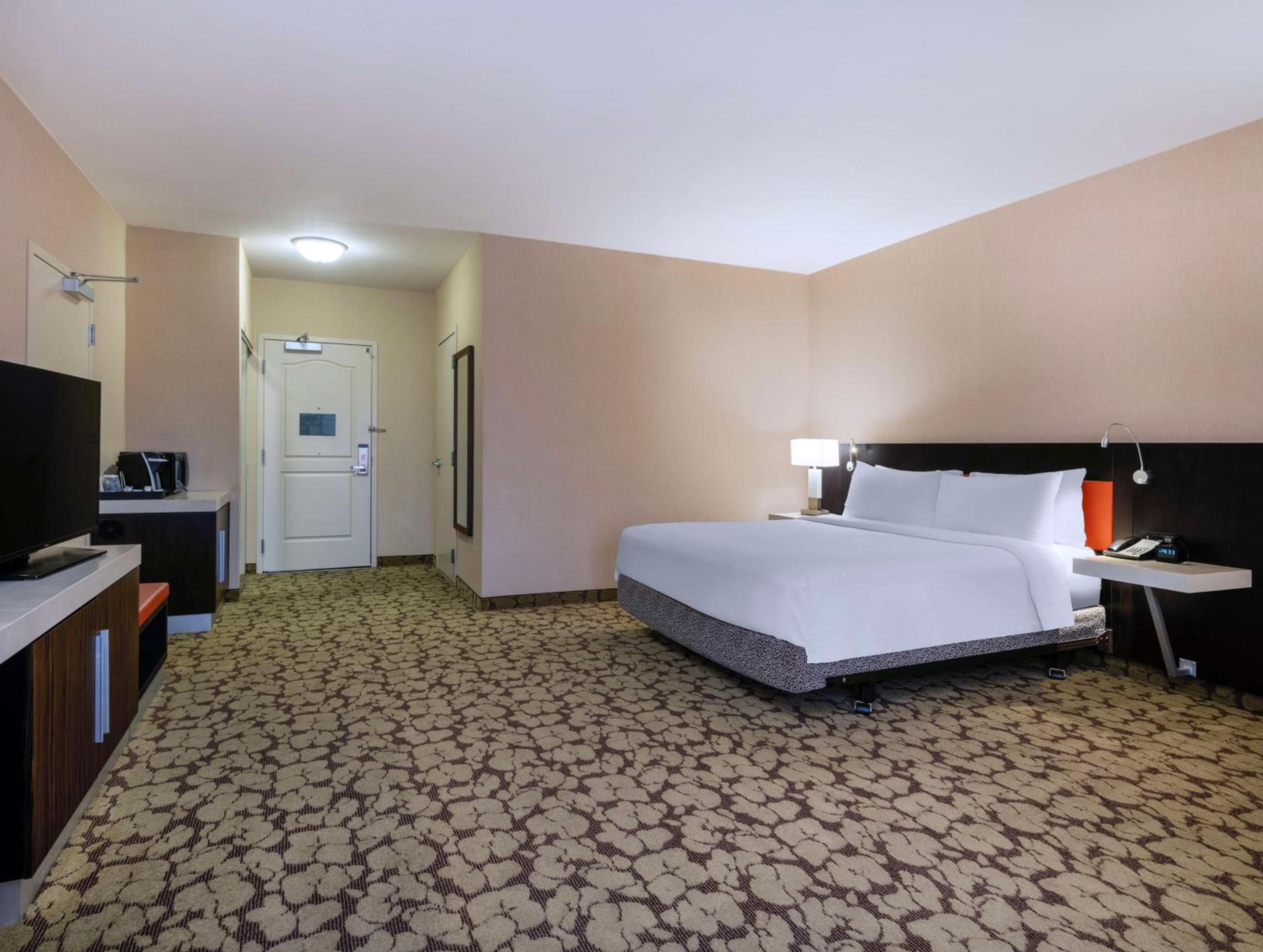 Hilton Garden Inn Las Vegas Strip South — 8