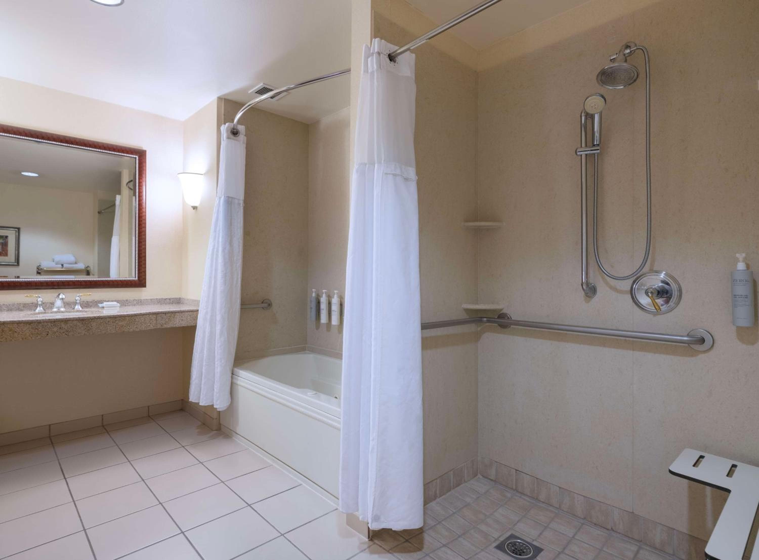 Hilton Garden Inn Las Vegas Strip South — 7