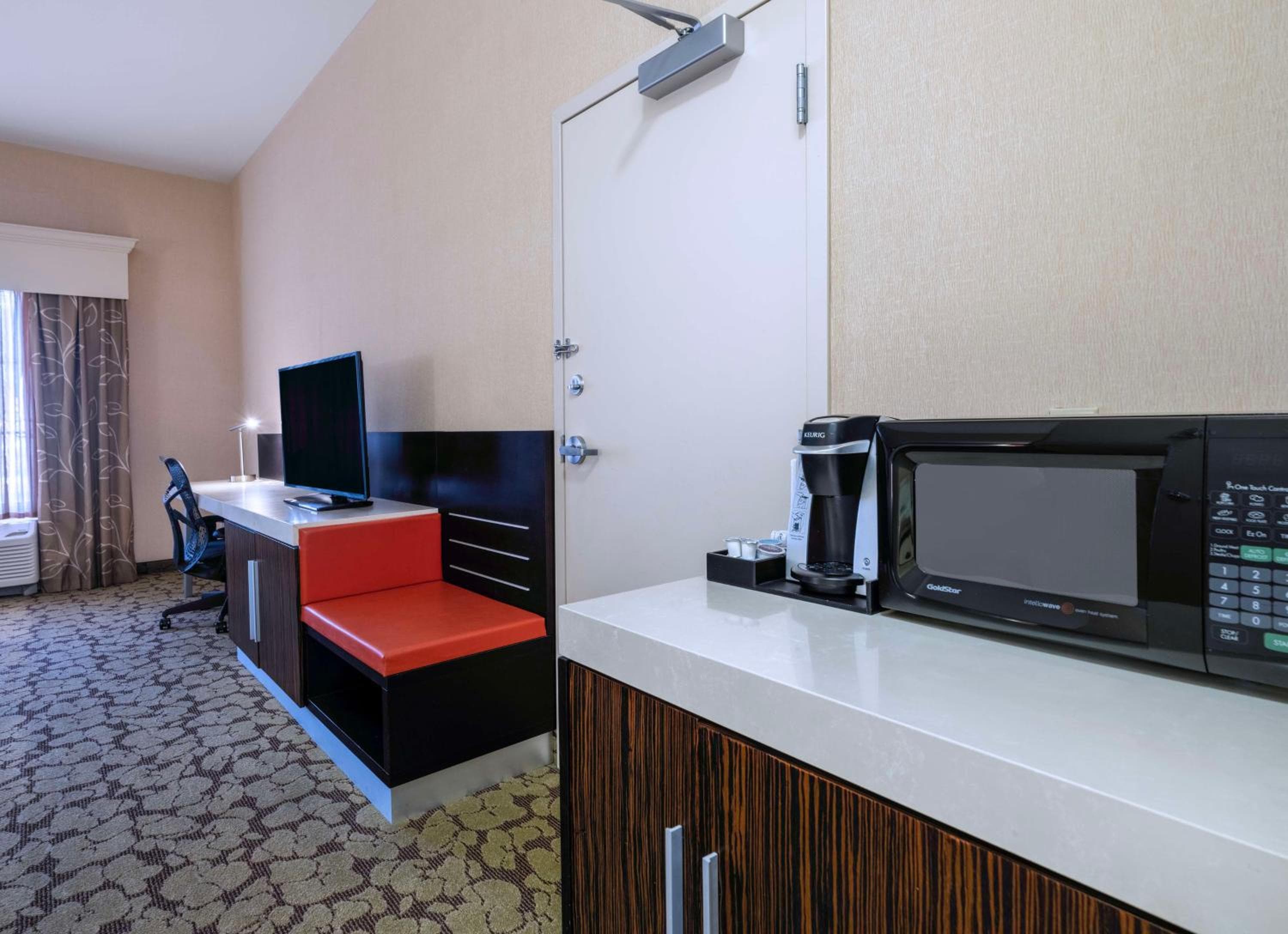 Hilton Garden Inn Las Vegas Strip South — 6