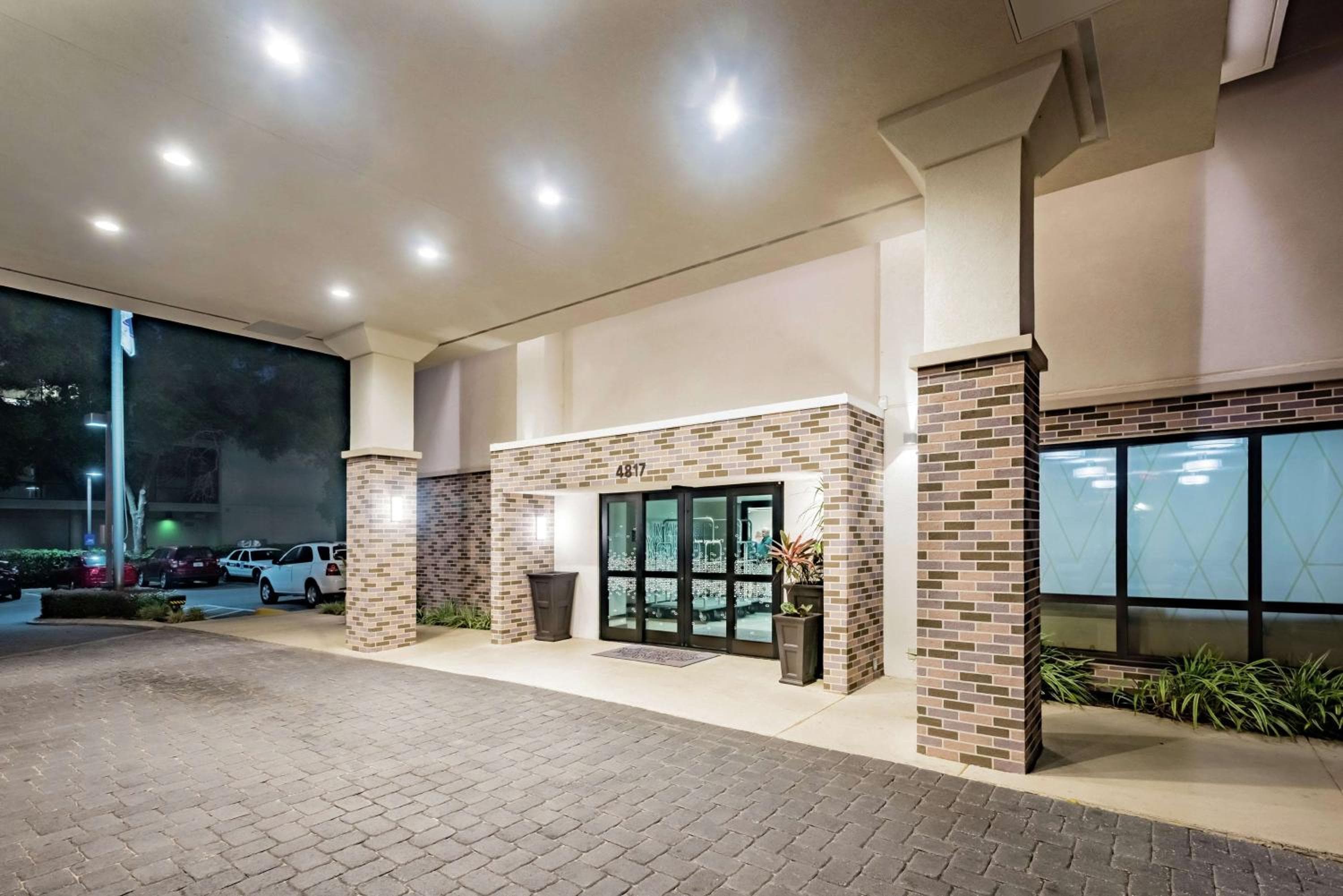 Hampton Inn Tampa International Airport/Westshore — 7