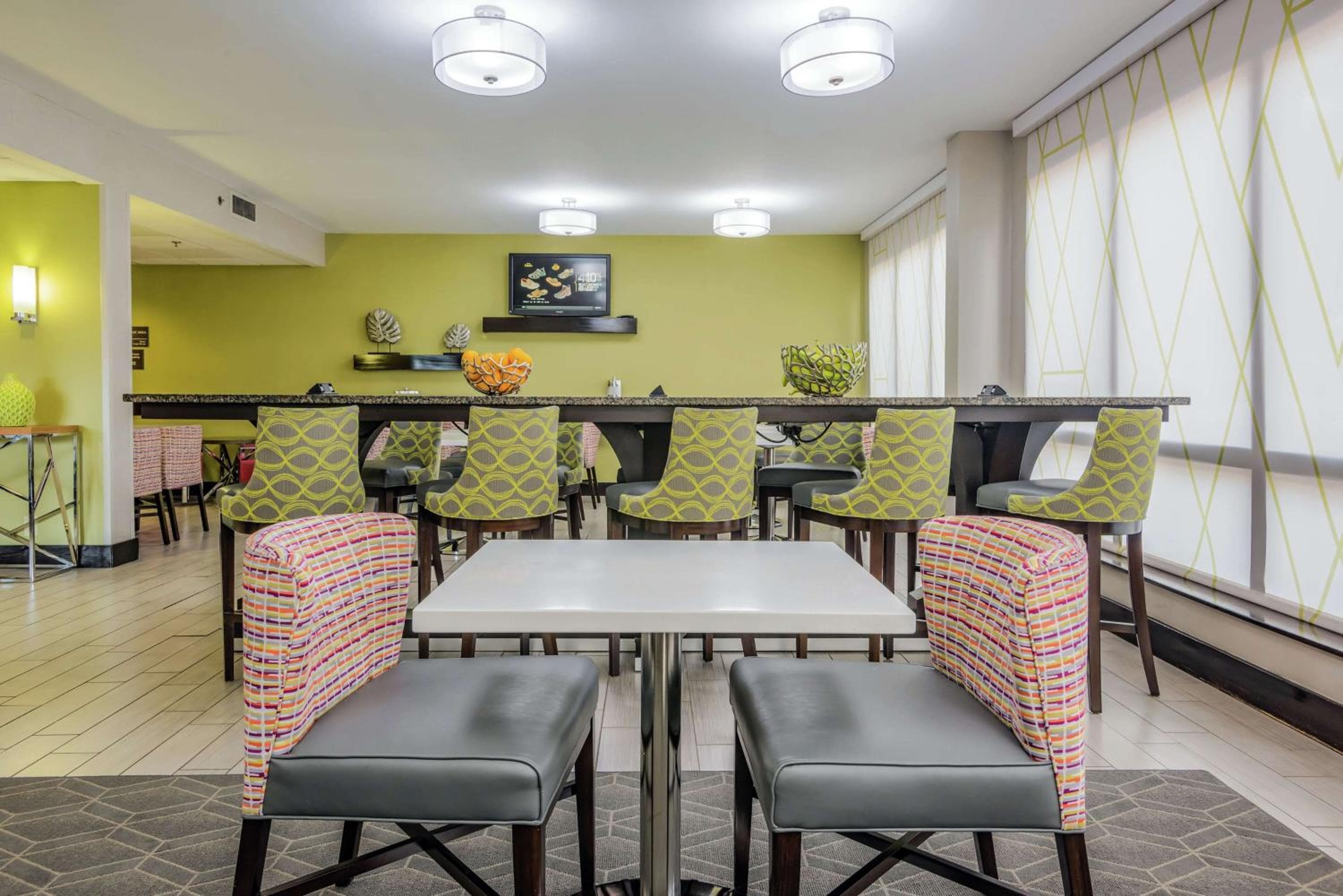 Hampton Inn Tampa International Airport/Westshore — 8
