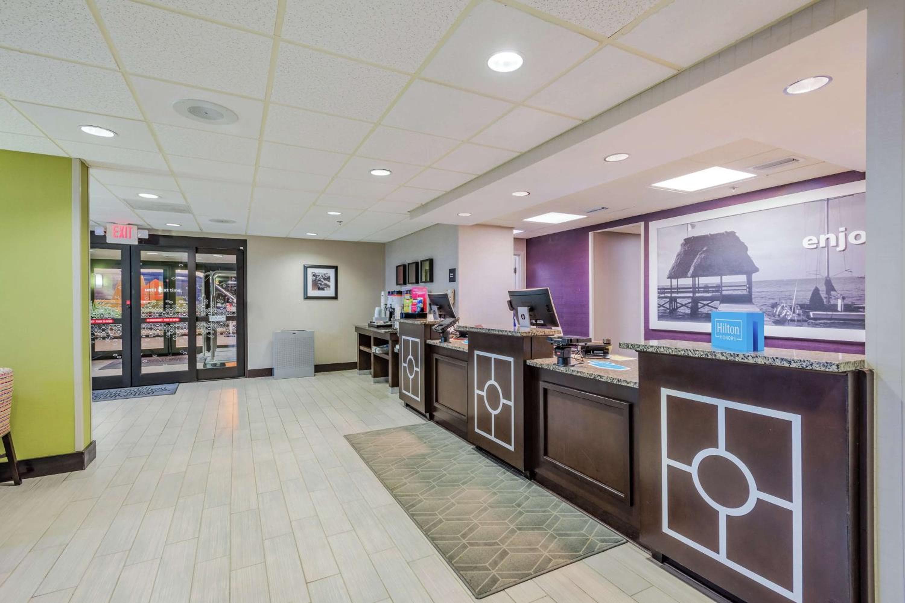 Hampton Inn Tampa International Airport/Westshore — 11