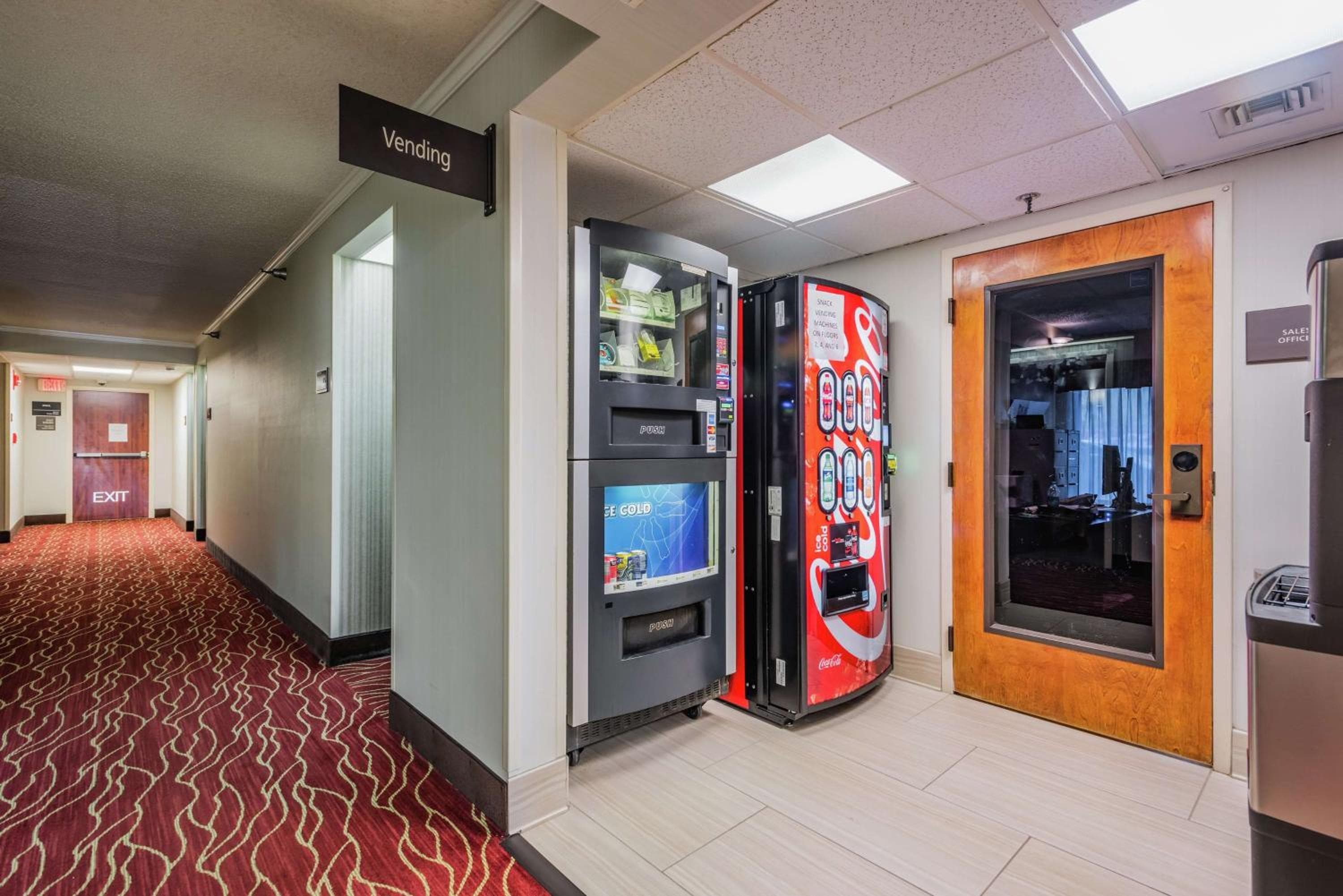 Hampton Inn Tampa International Airport/Westshore — 12