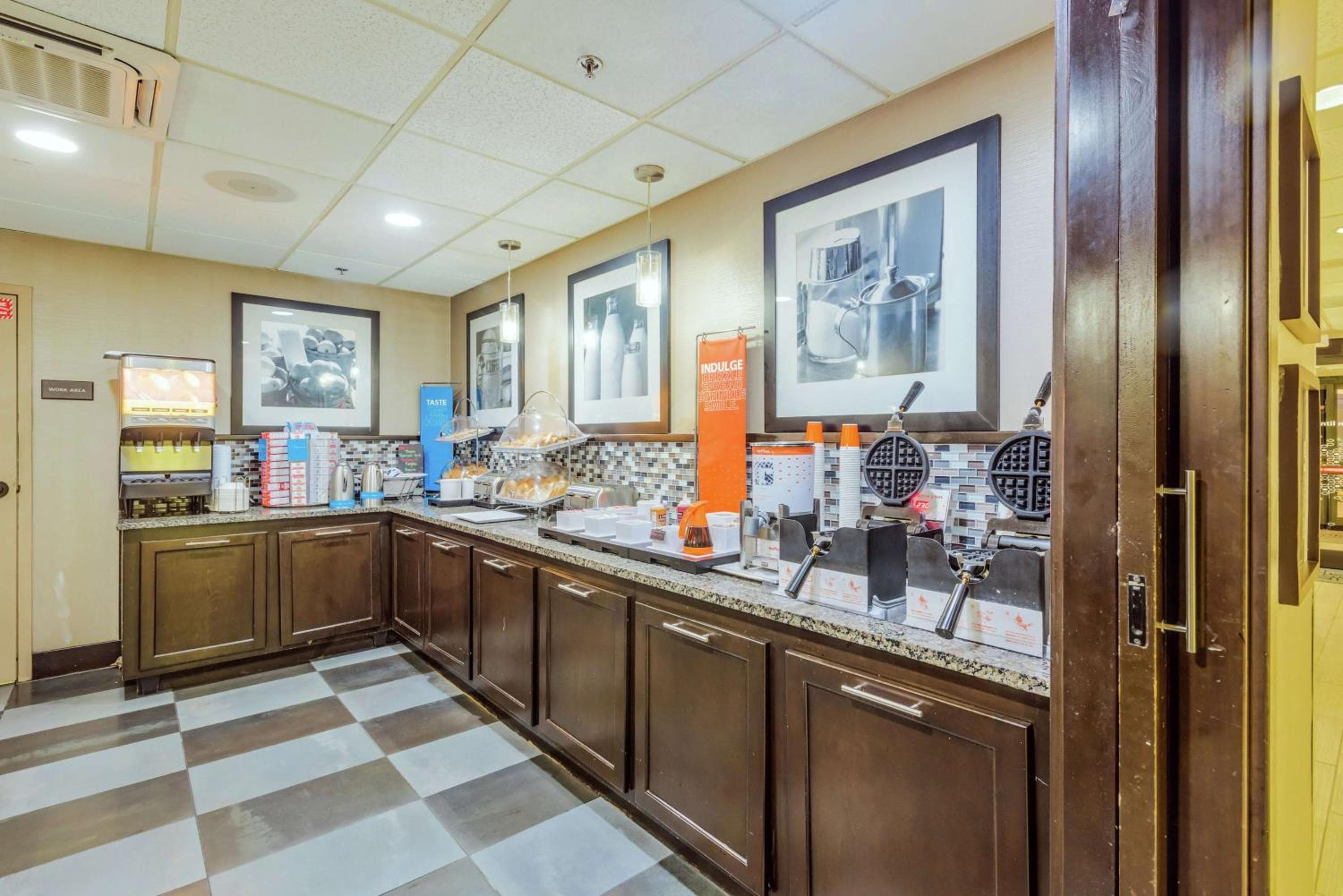 Hampton Inn Tampa International Airport/Westshore — 20