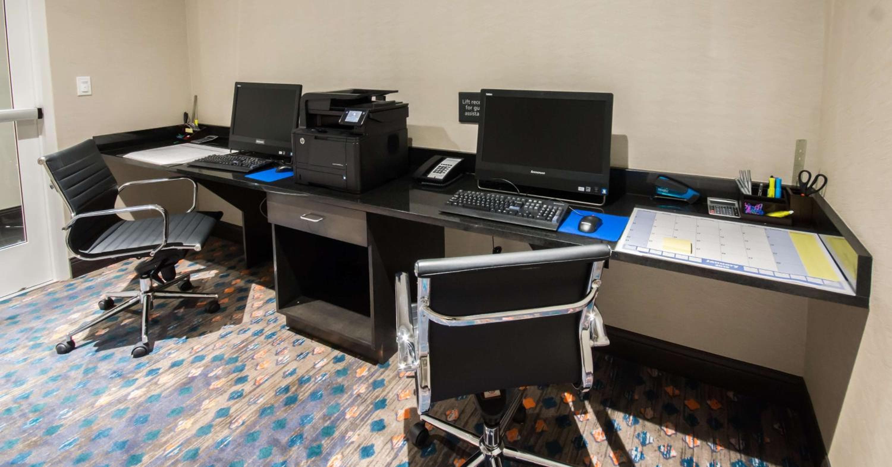Hampton Inn & Suites Orlando near SeaWorld — 4