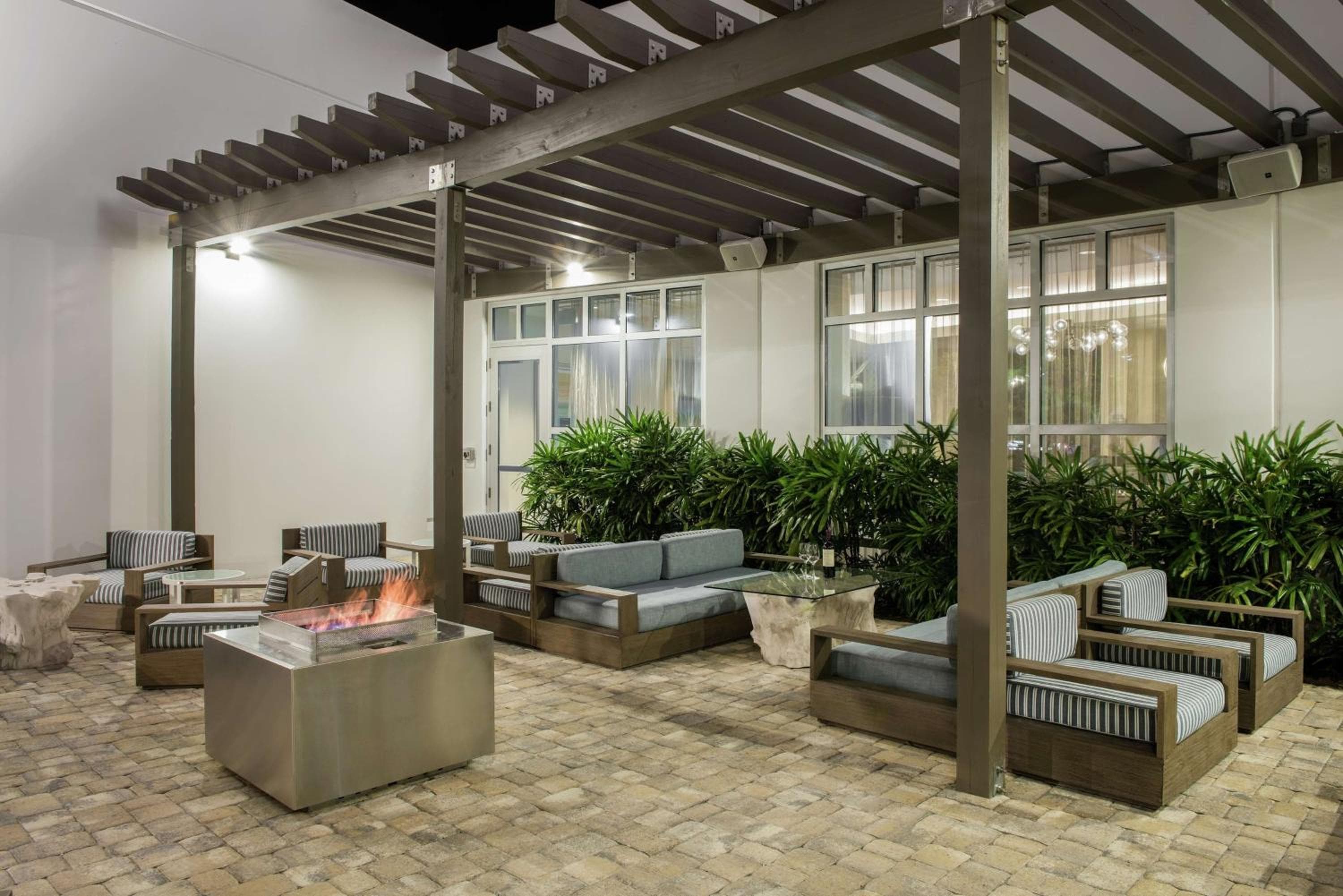 Hilton Garden Inn Miami Dolphin Mall — 3