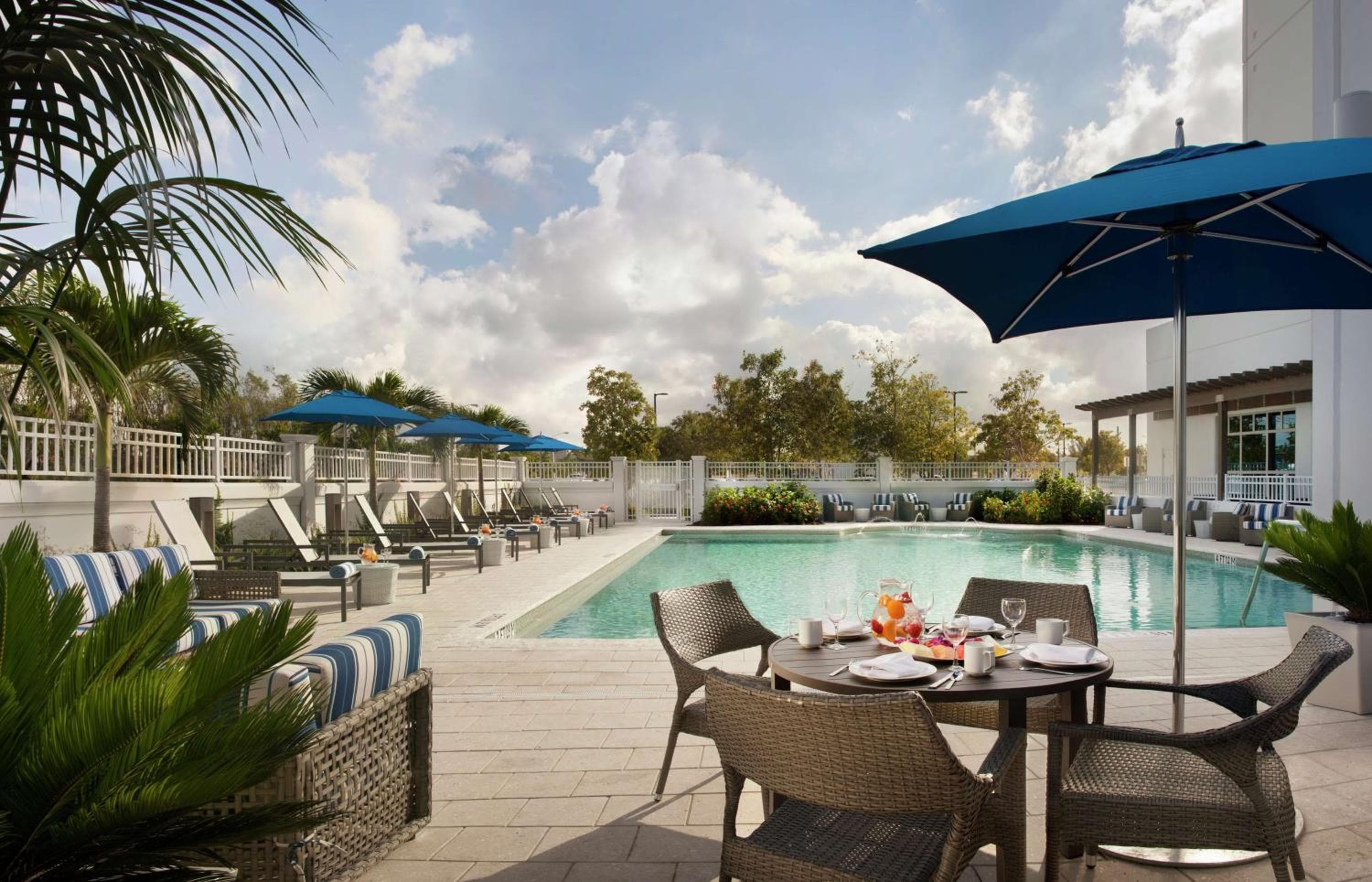 Hilton Garden Inn Miami Dolphin Mall — 11