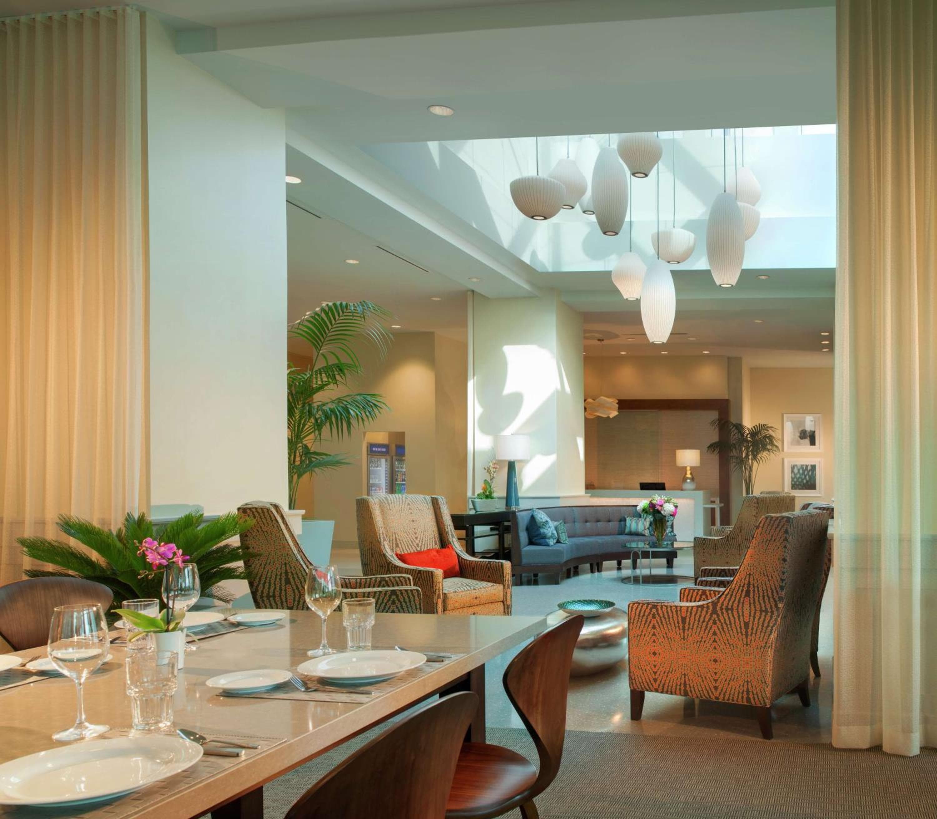 Hilton Garden Inn Miami Dolphin Mall — 13