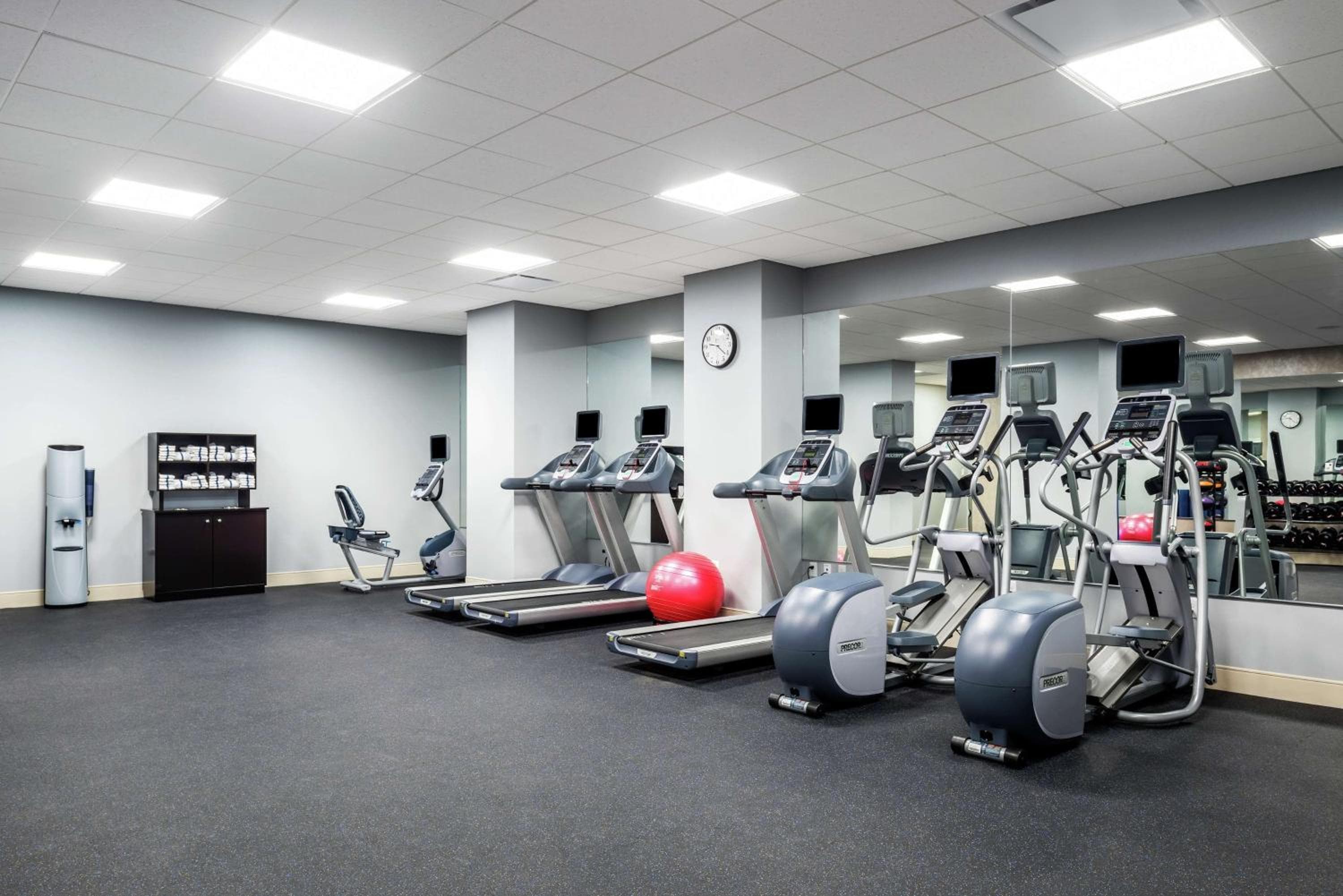 Hilton Garden Inn Miami Dolphin Mall — 16