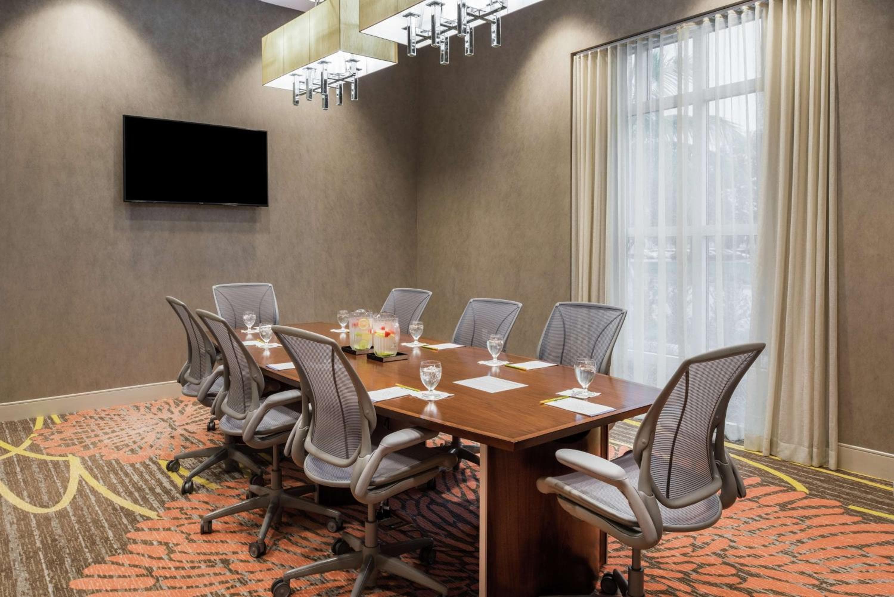 Hilton Garden Inn Miami Dolphin Mall — 24