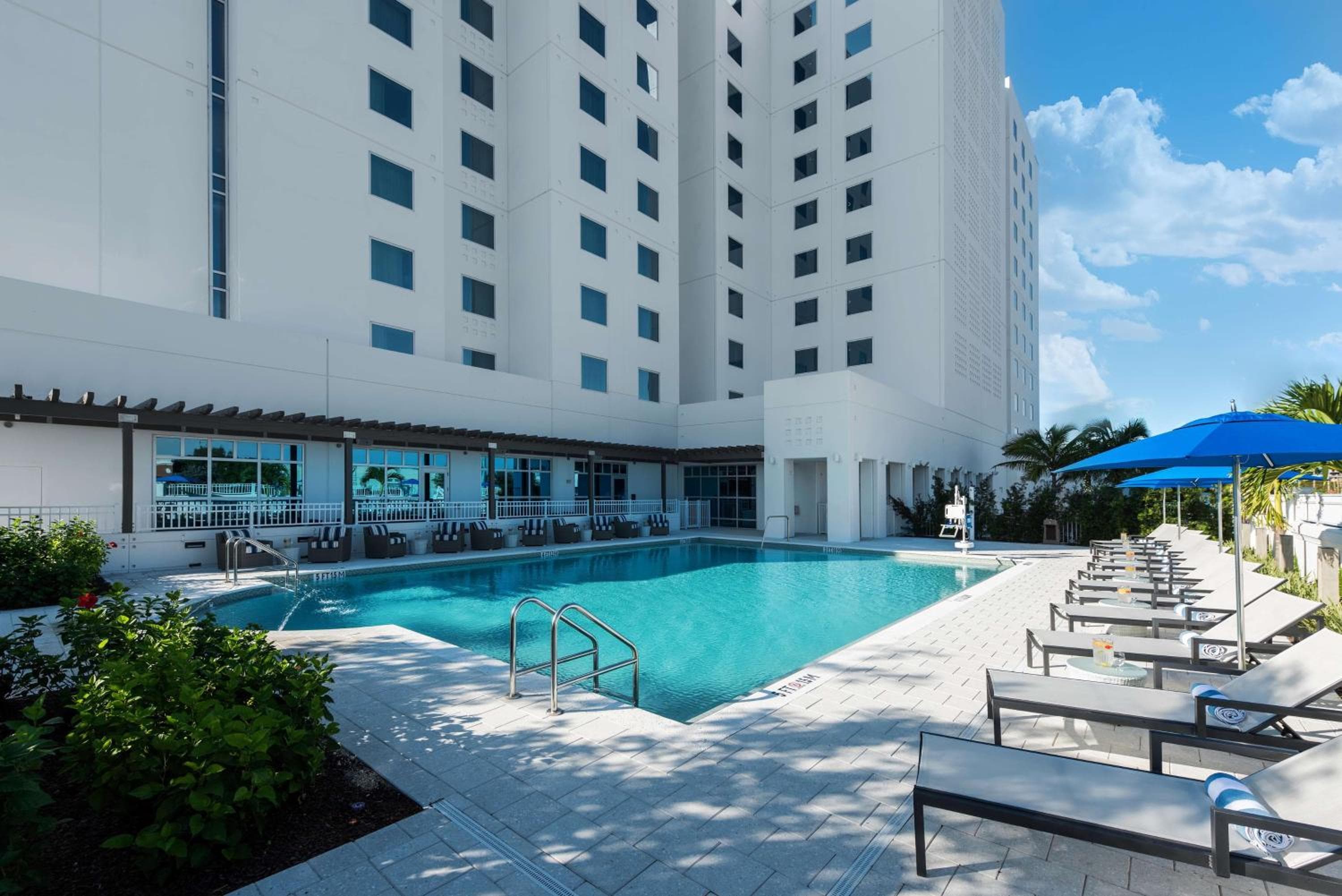 Homewood Suites by Hilton Miami Dolphin Mall — 12