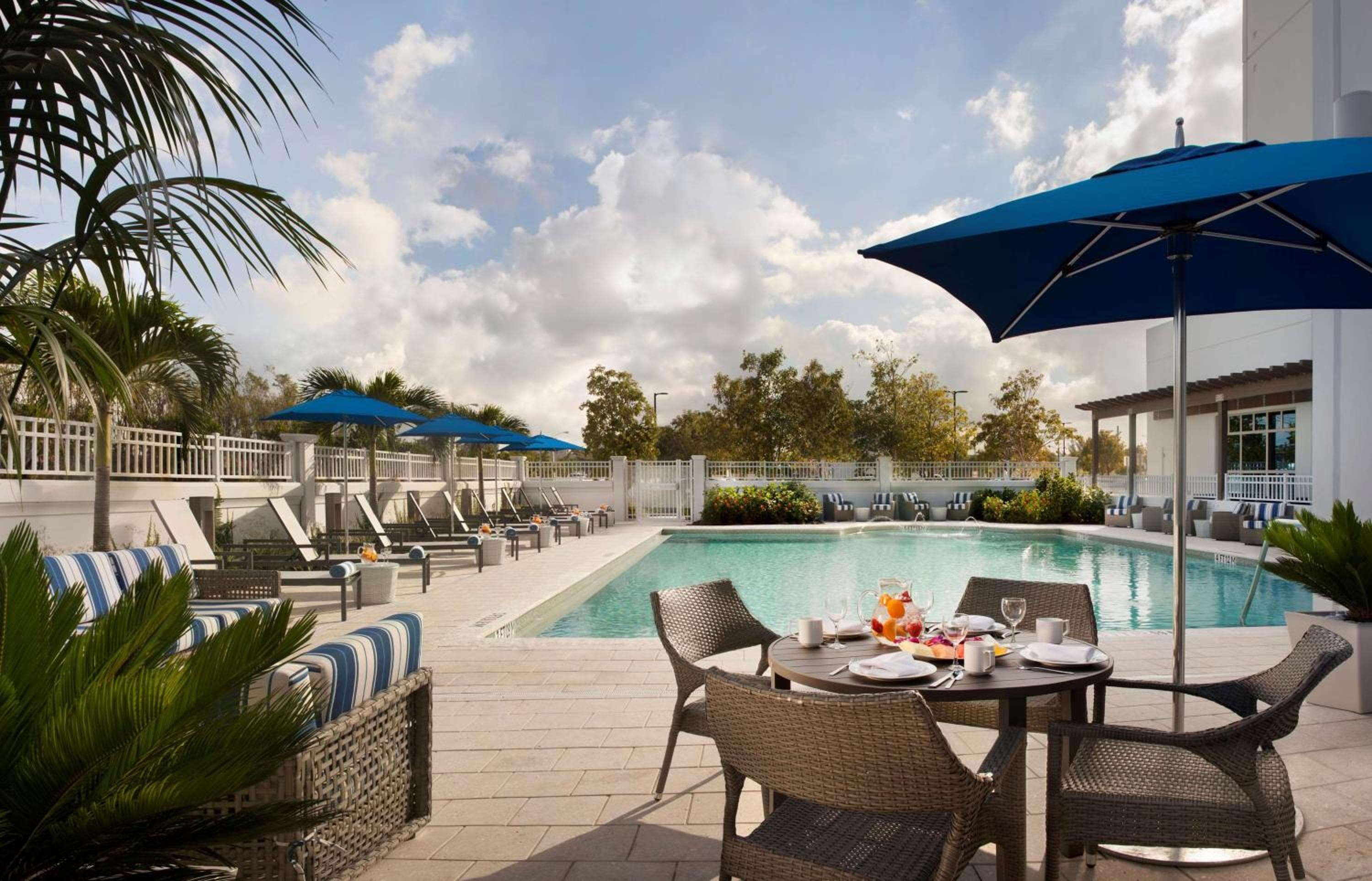 Homewood Suites by Hilton Miami Dolphin Mall — 11