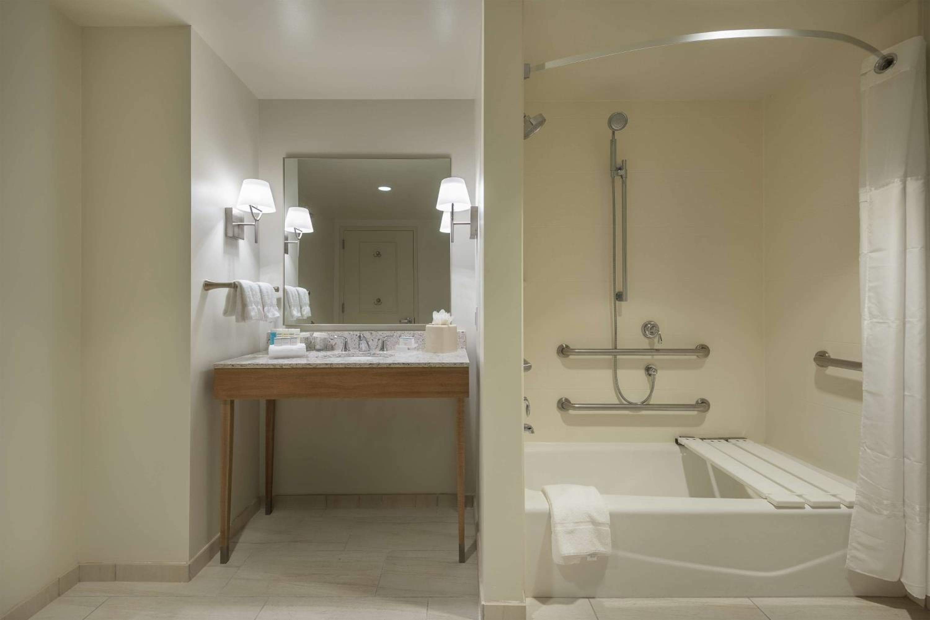 Homewood Suites by Hilton Miami Dolphin Mall — 21