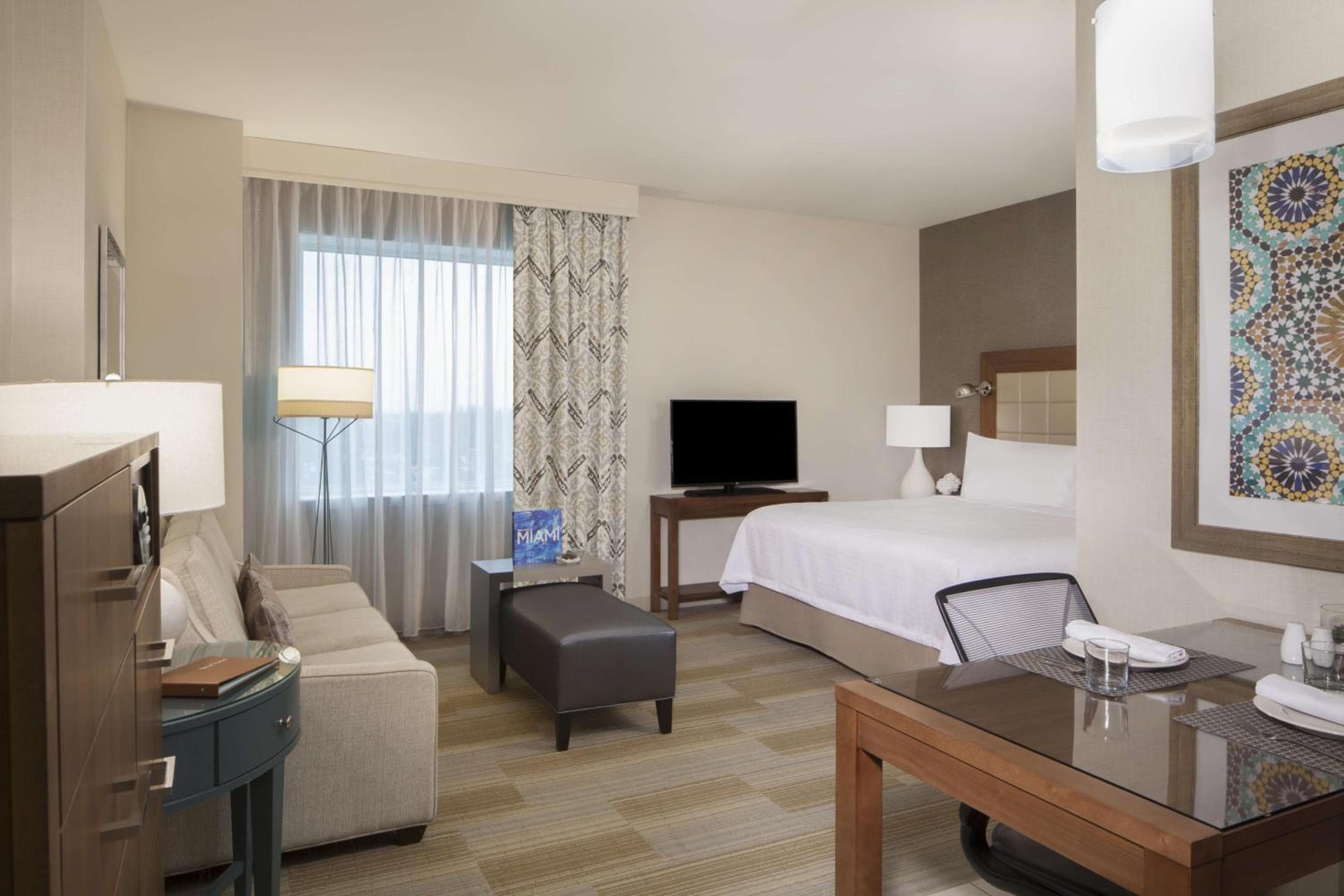 Homewood Suites by Hilton Miami Dolphin Mall — 20