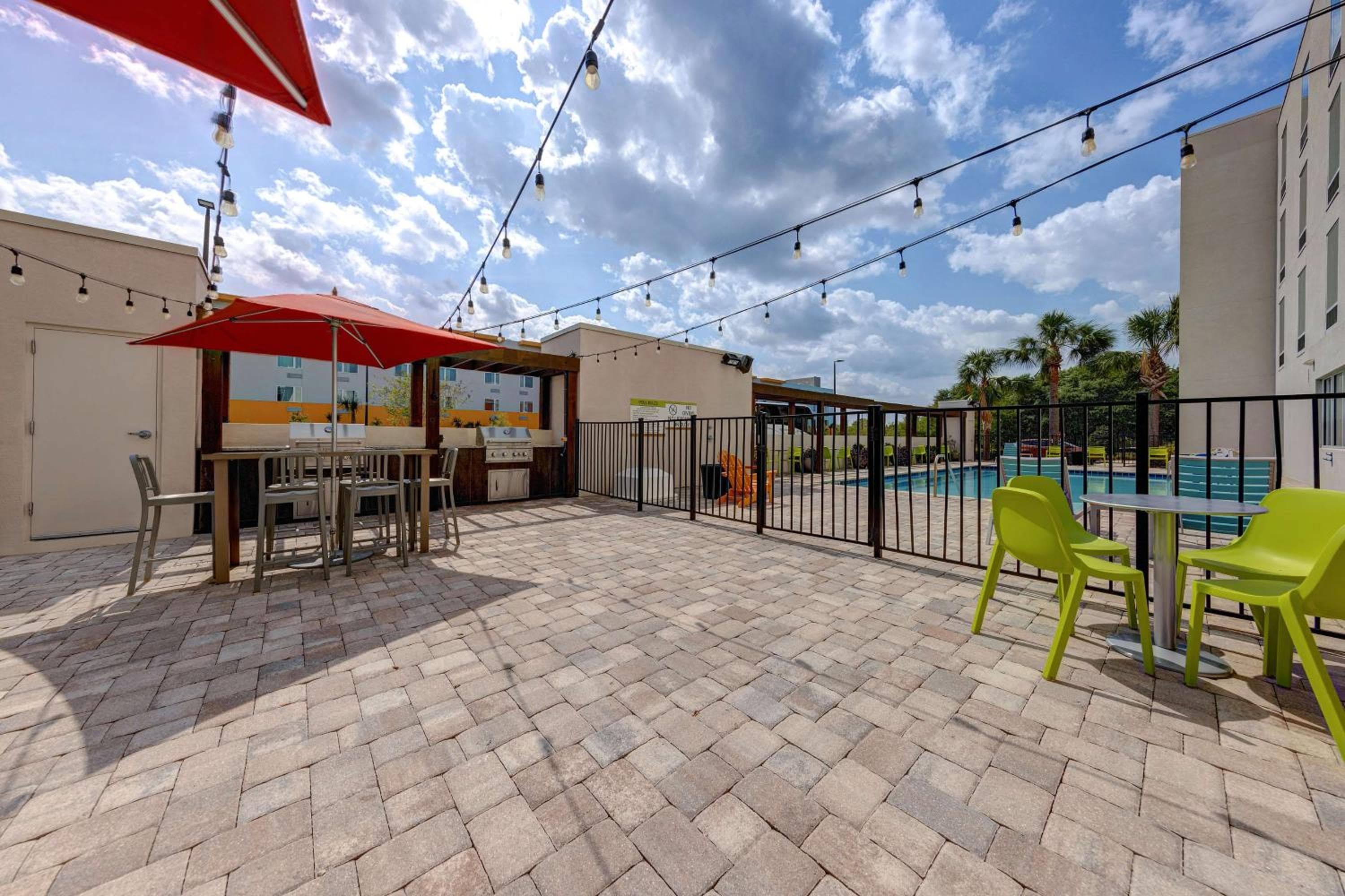 Home2 Suites by Hilton Orlando International Drive Sur — 6