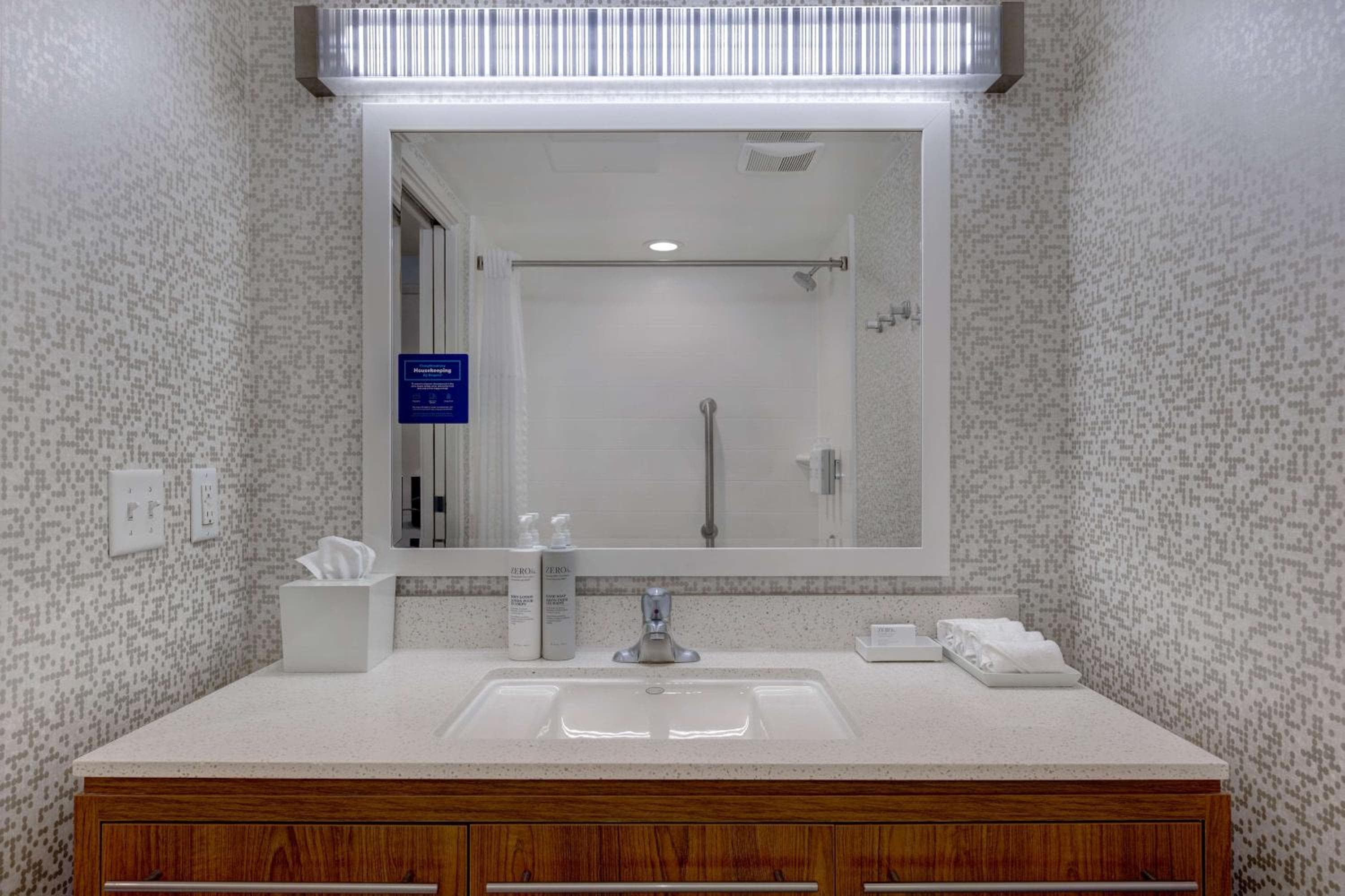 Home2 Suites by Hilton Orlando International Drive Sur — 20