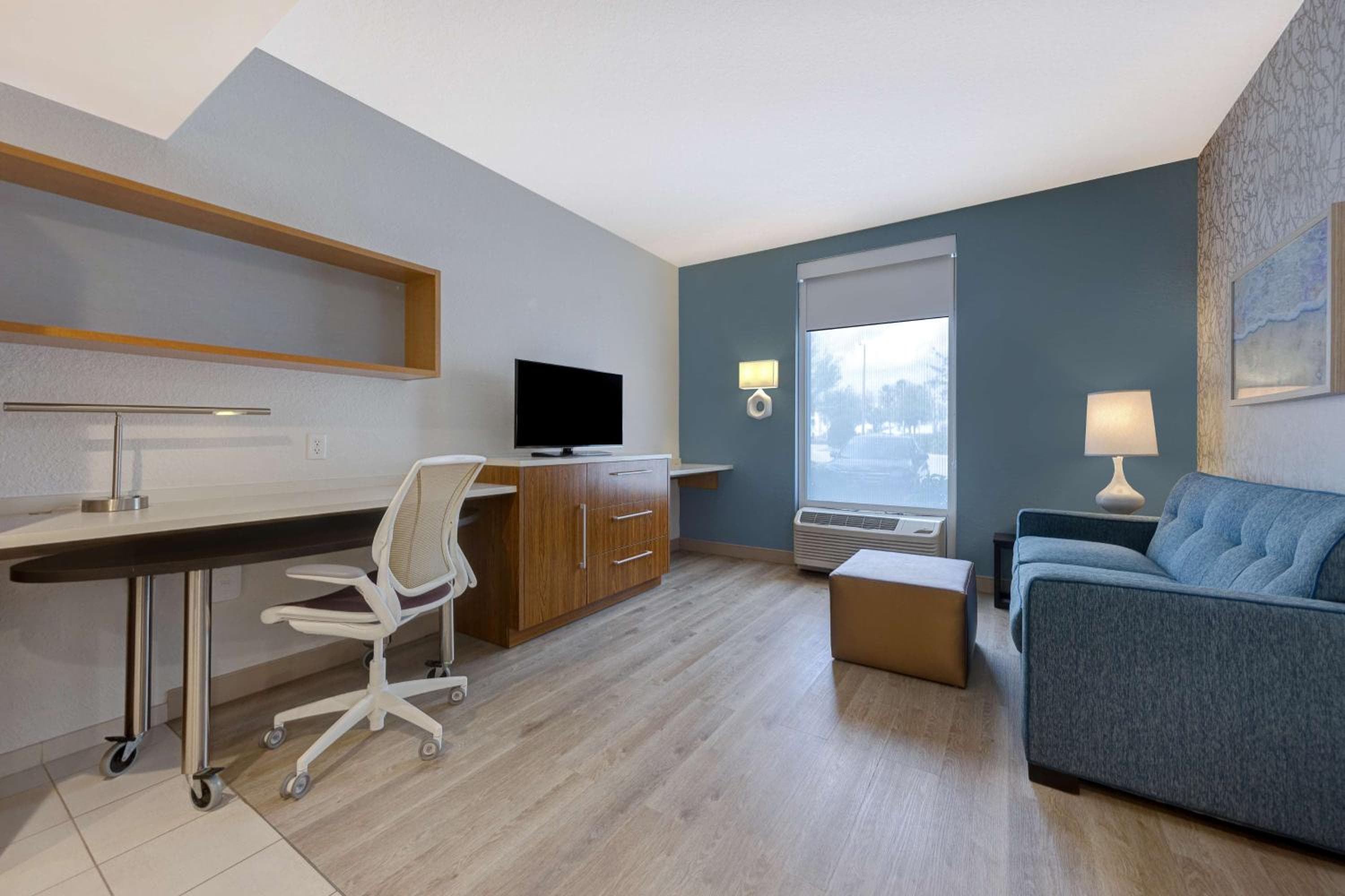 Home2 Suites by Hilton Orlando International Drive Sur — 22
