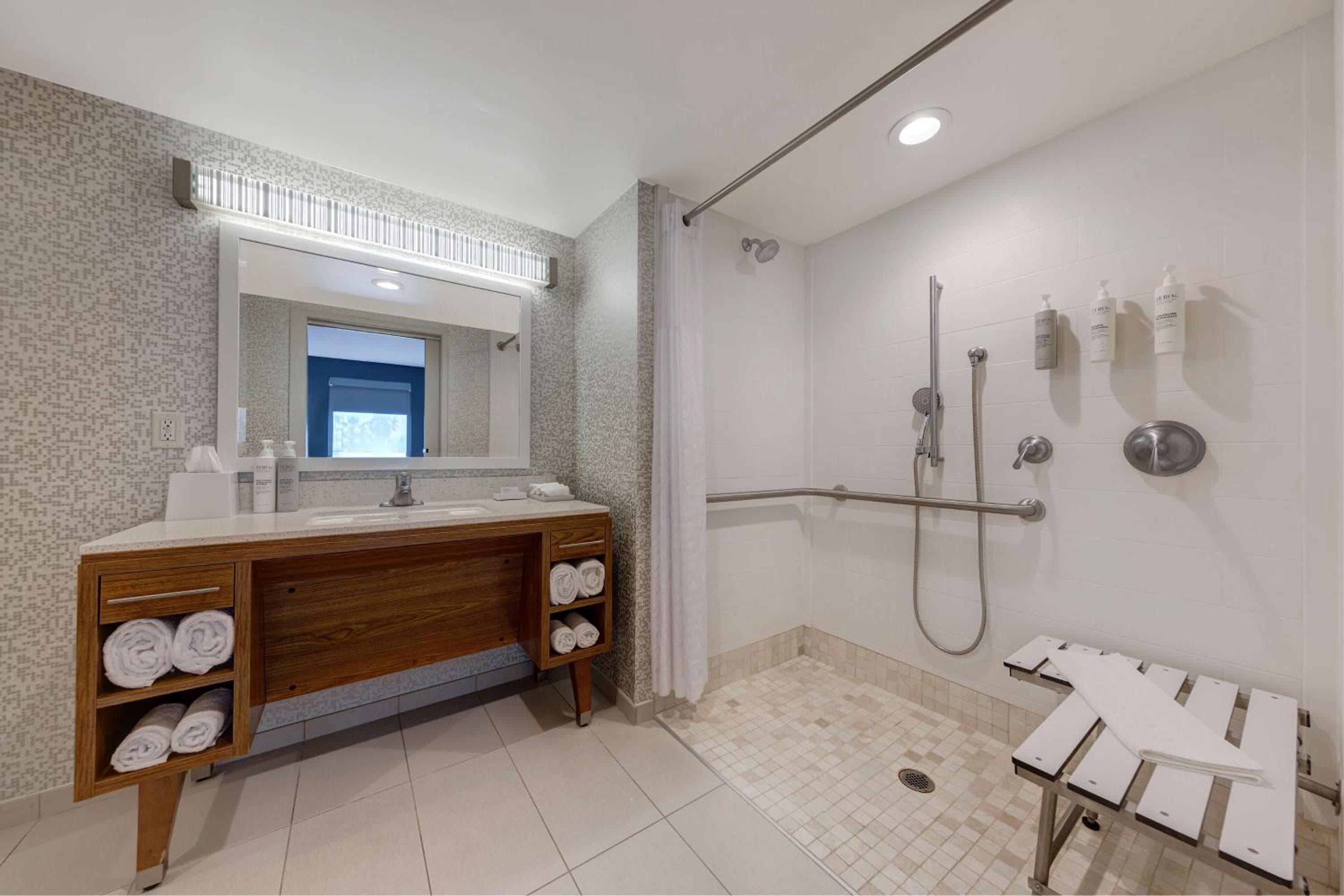 Home2 Suites by Hilton Orlando International Drive Sur — 21