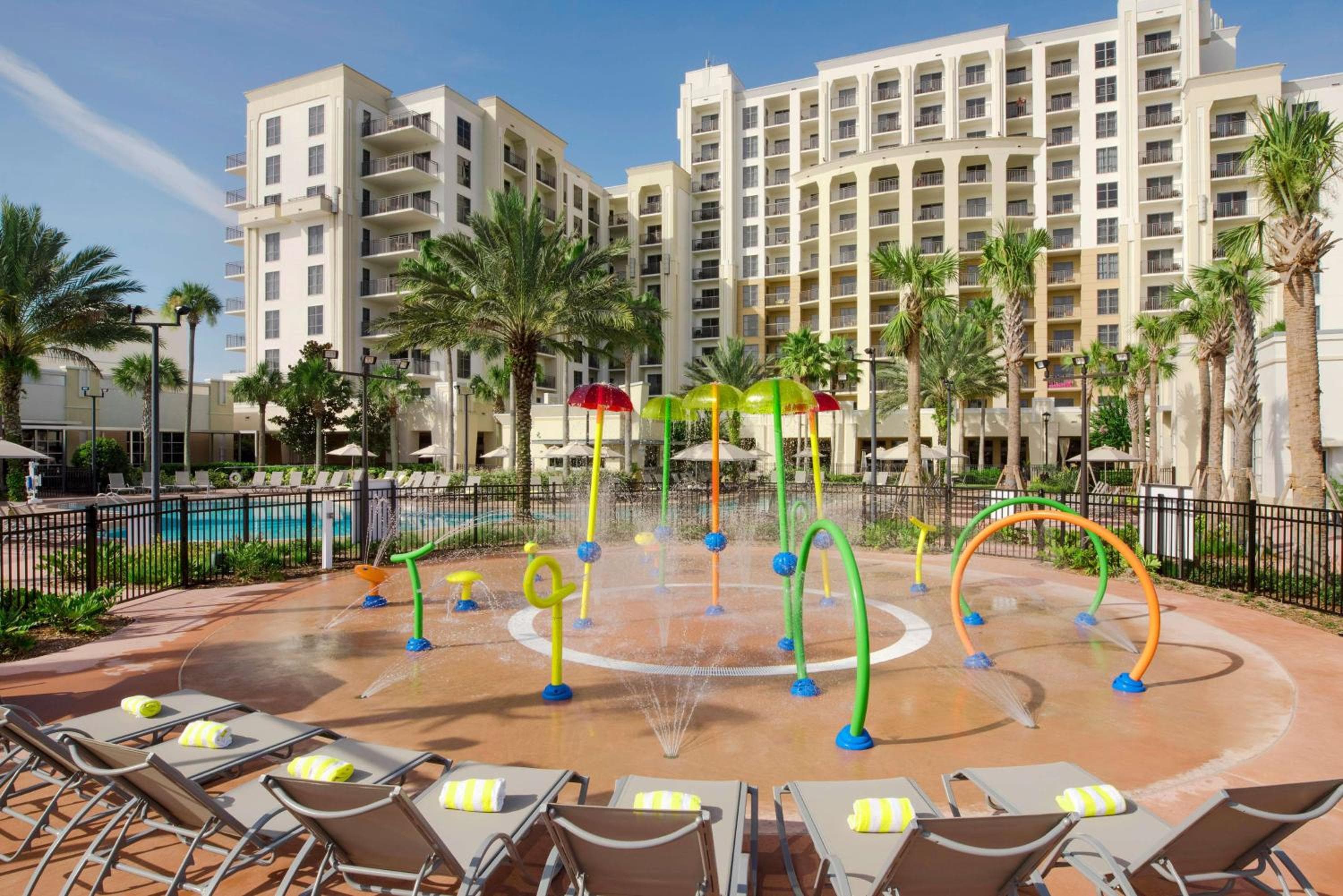 Hilton Grand Vacations Club Las Palmeras Orlando — 11