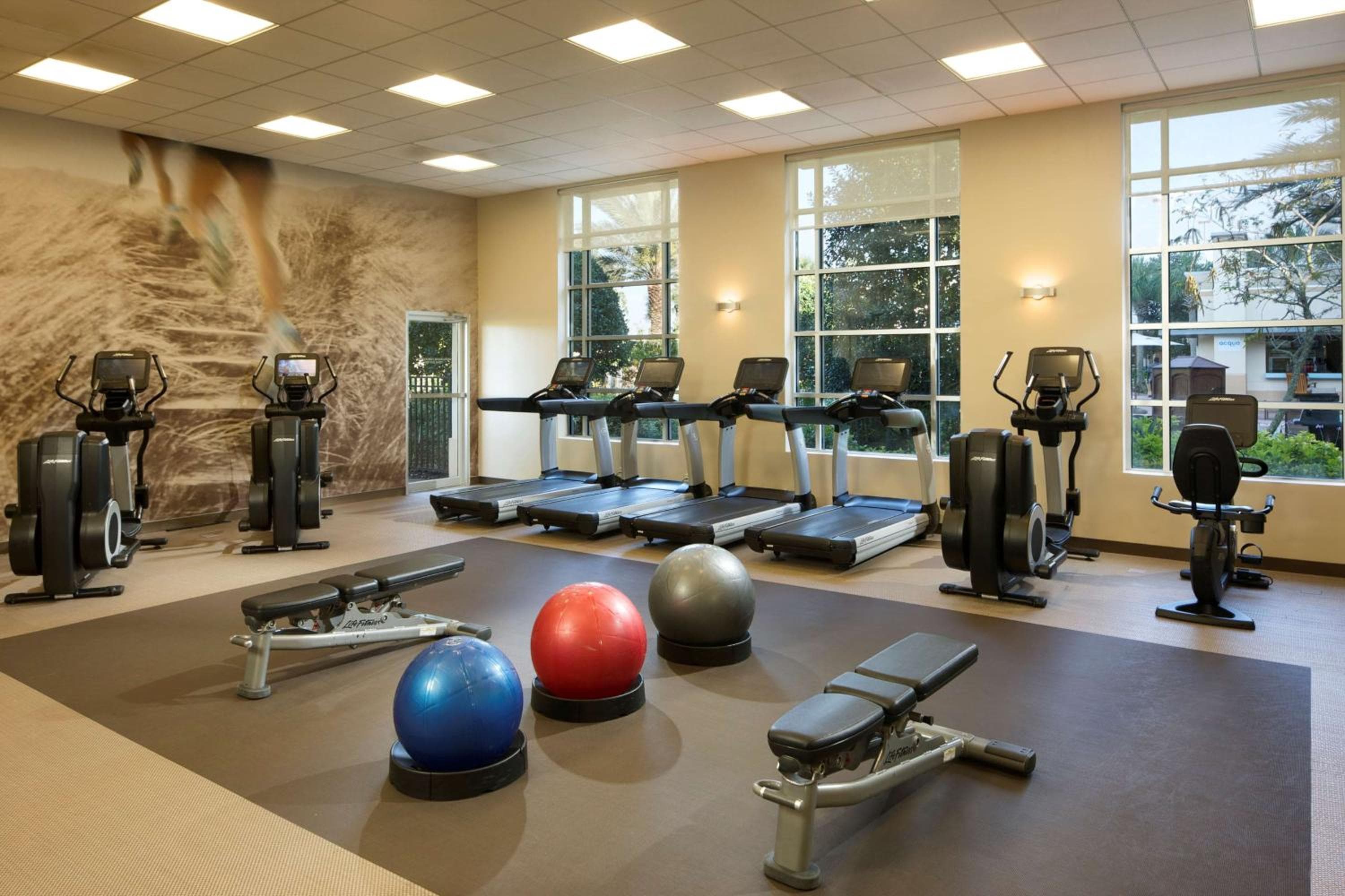 Hilton Grand Vacations Club Las Palmeras Orlando — 15