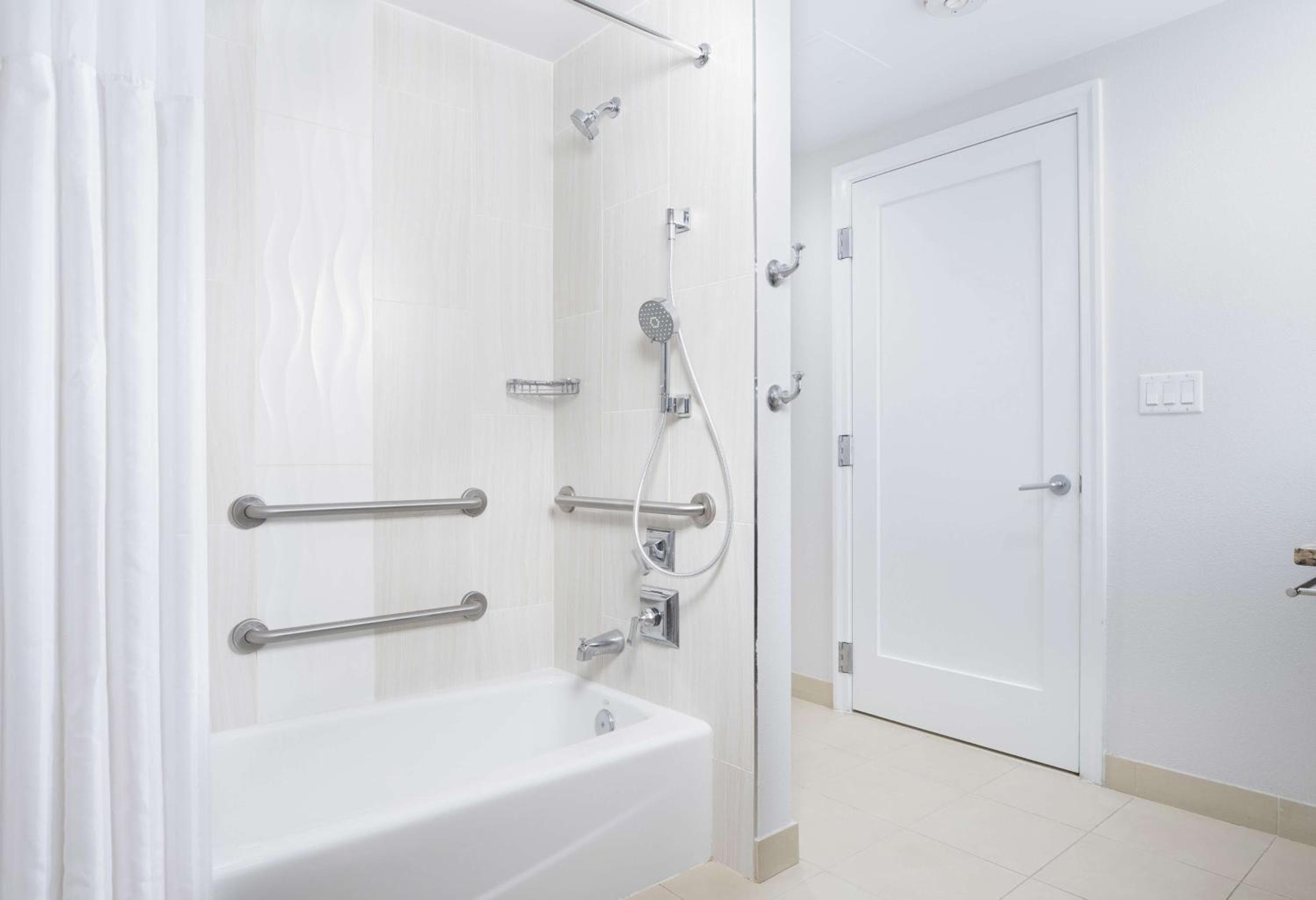 Hilton Grand Vacations Club Las Palmeras Orlando — 17